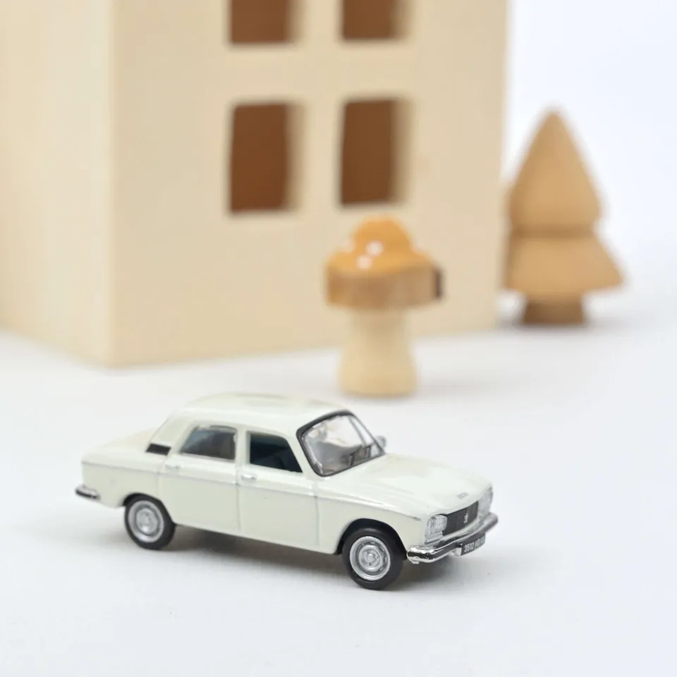 norev-peugeot-304-gl-1977-white-1-87-minijet image 1