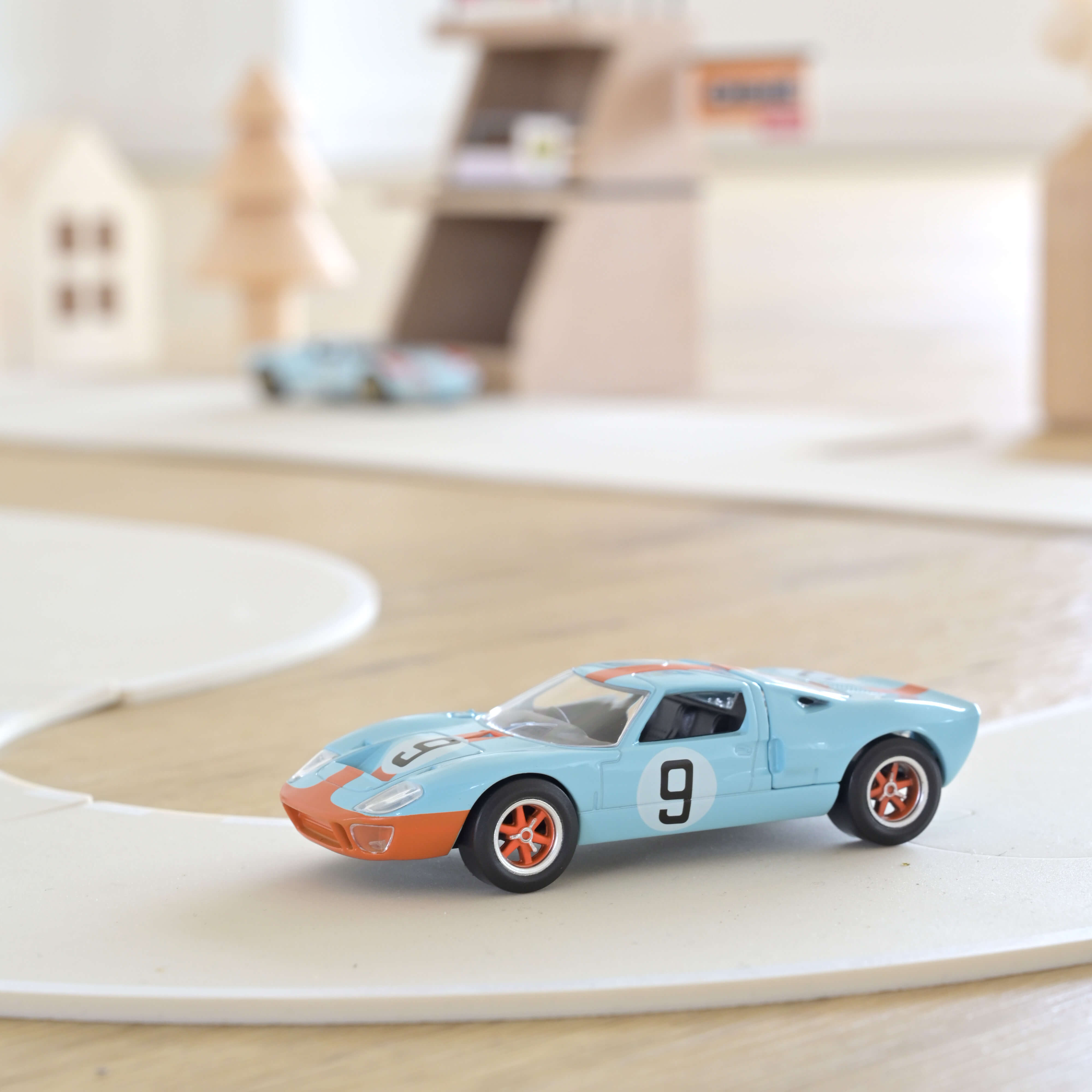 norev-ford-gt40-1968-n-9-jet-car-modellino-auto-1-43 image 2