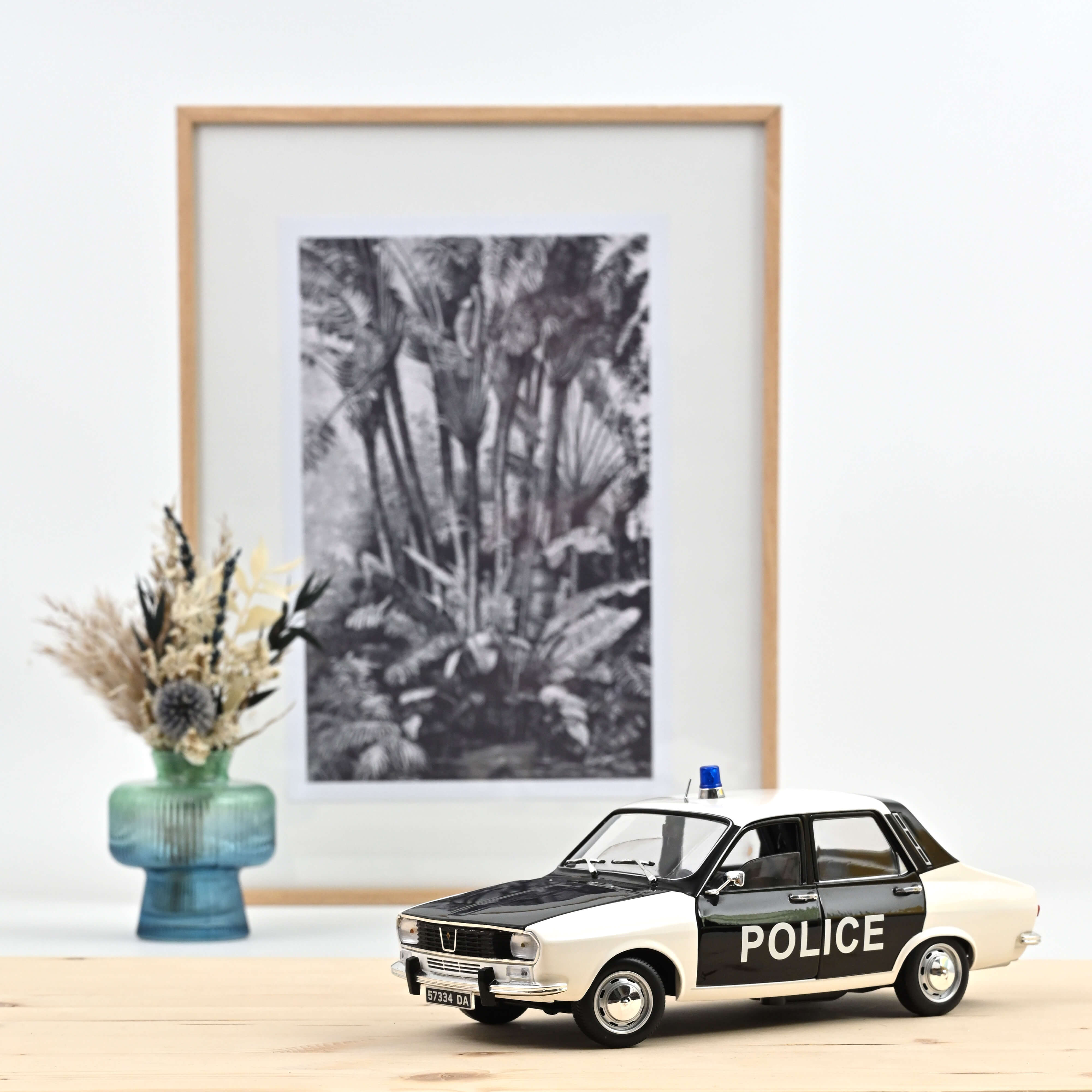 norev-renault-12-1973-police-modellino-auto-1-18-250-pezzi image 1