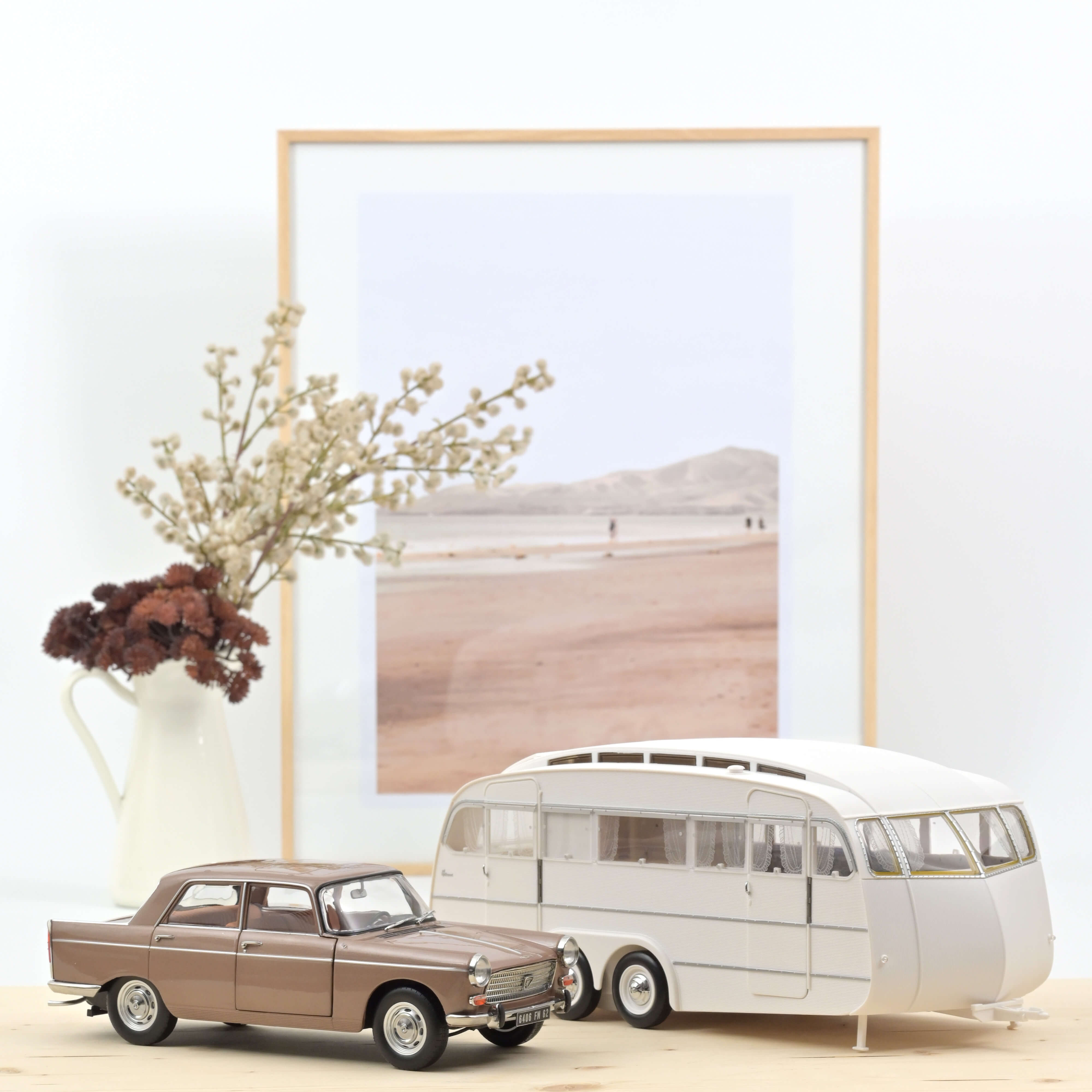 norev-peugeot-404-1965-marrone-metallizzato-con-caravane-h-non-set-modellini-1-1 image 2