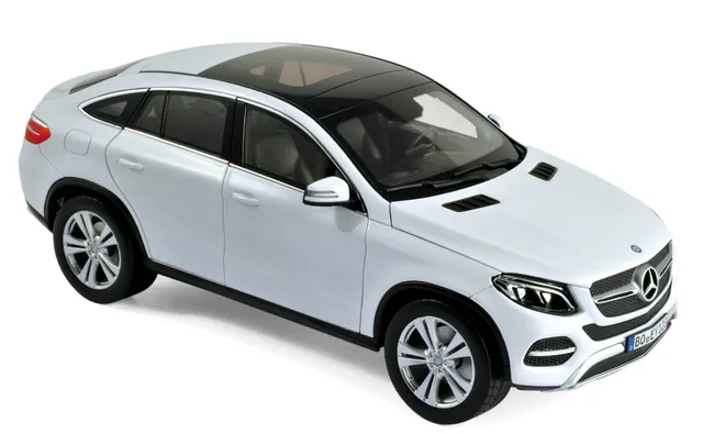 norev-mercedes-benz-gle-coup-2015-modellino-auto-1-18-bianco image 1