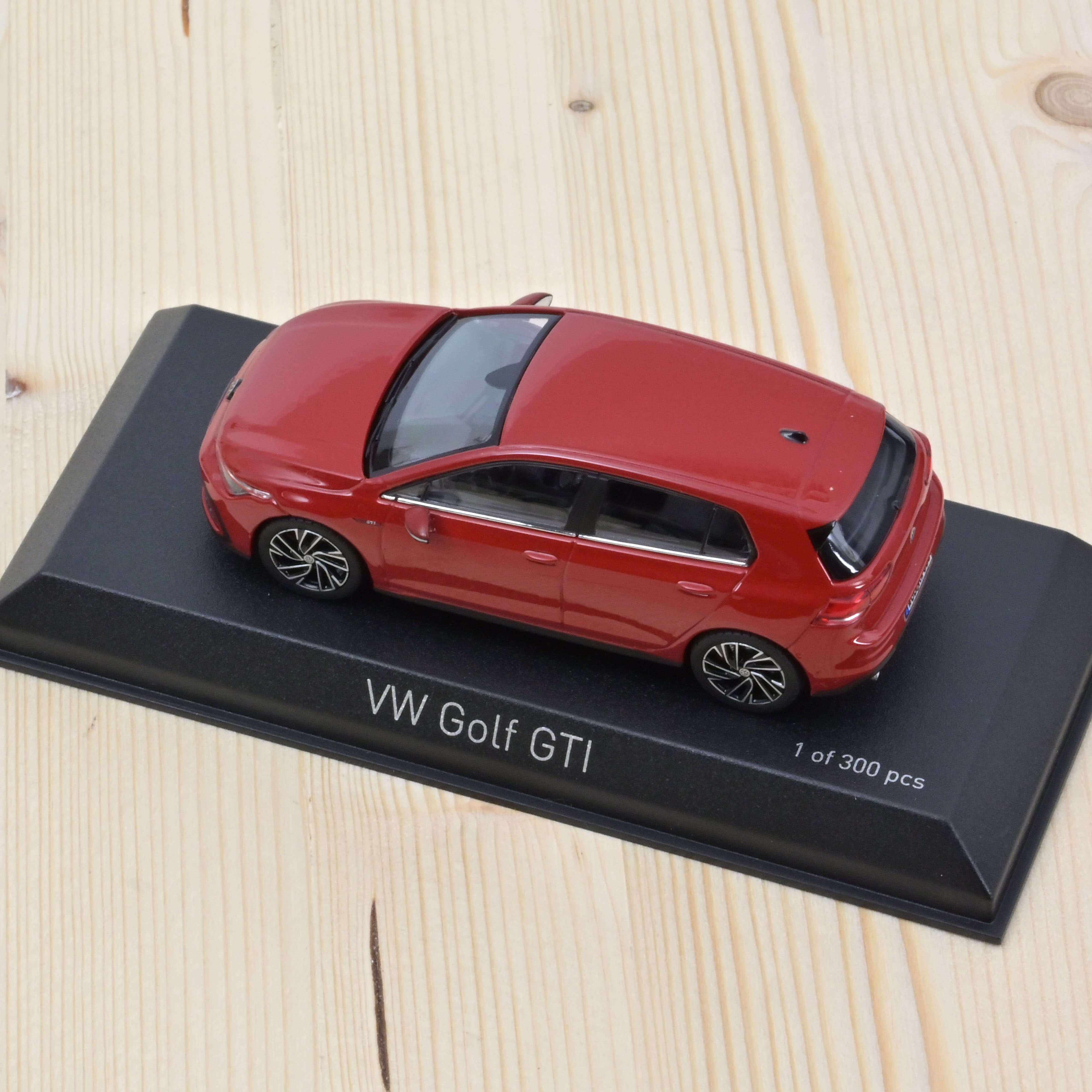 norev-vw-golf-gti-2020-modellino-auto-1-43-rosso-metallizzato-300pz image 2