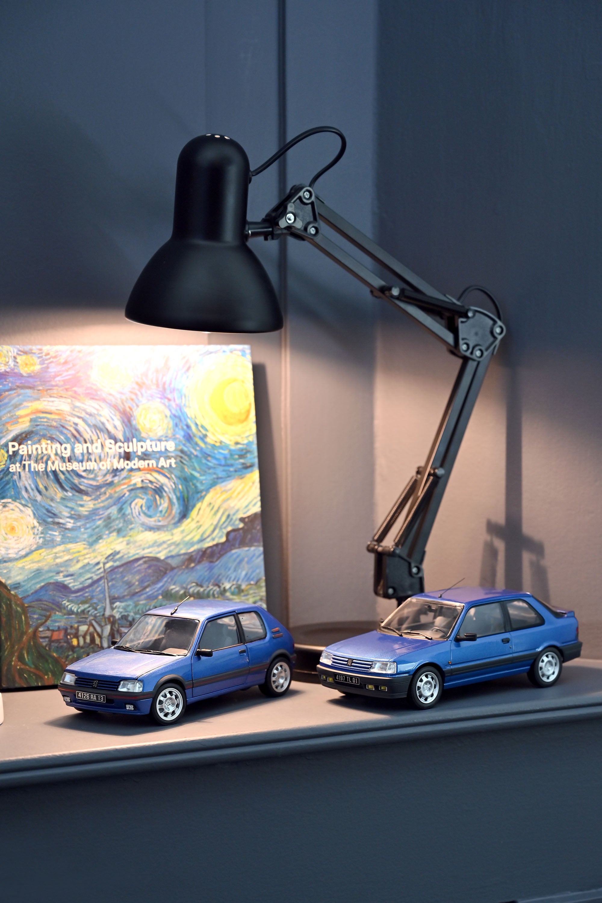 norev-peugeot-205-gti-1-9-1992-bleu-miami-1-18-modellino-grande image 3