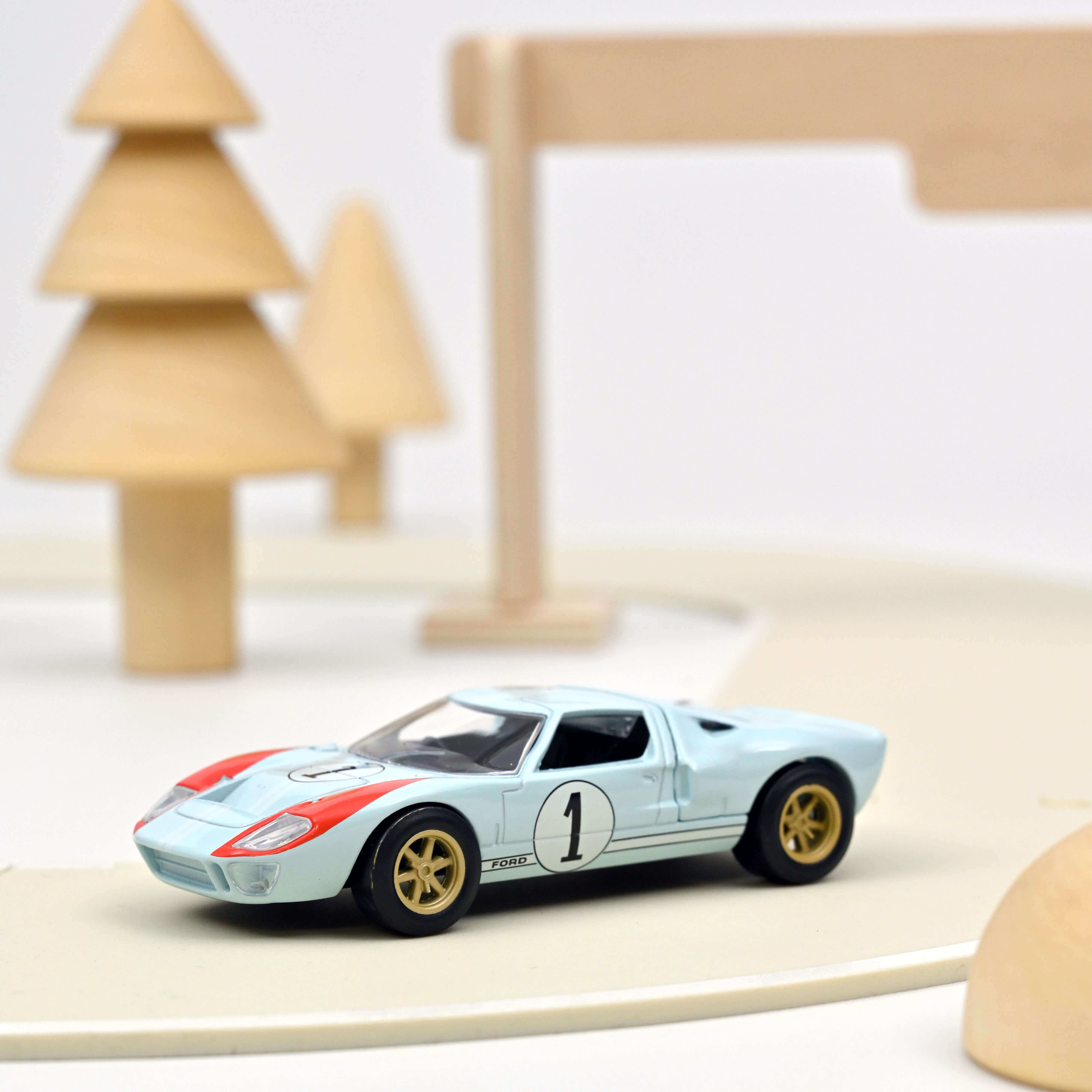 norev-ford-gt40-1966-n-1-le-mans-jet-car-1-43-con-cofano-apribile image 3