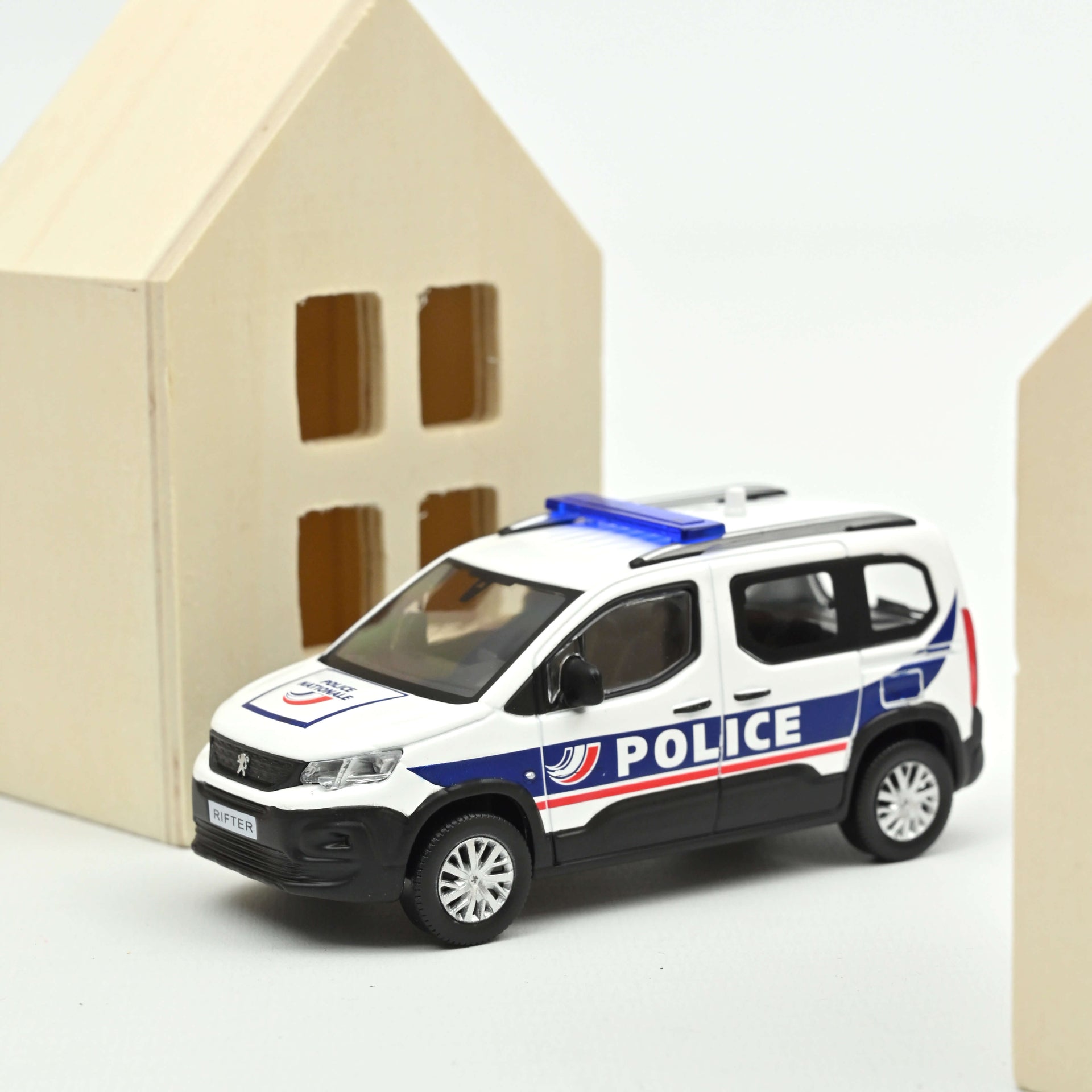 norev-peugeot-rifter-2019-police-nationale-modellino-auto-1-43 image 1
