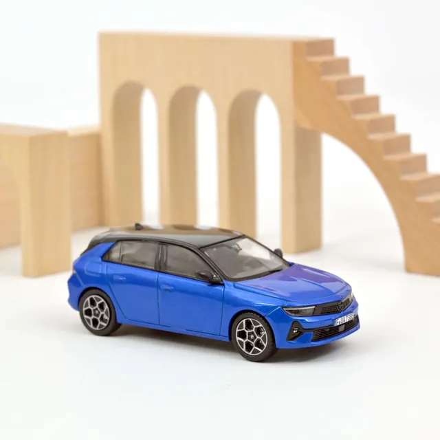 norev-opel-astra-2022-blu-metallizzato-modellino-auto-1-43-2 image 1
