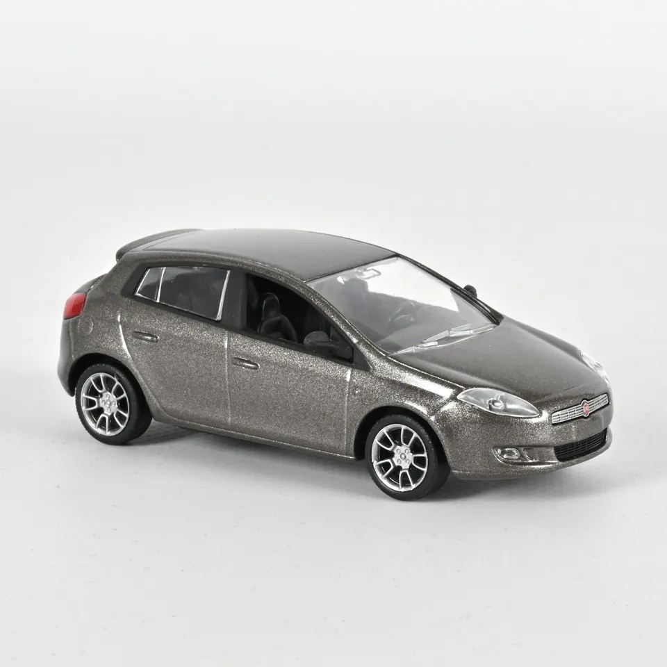 norev-fiat-nuova-bravo-marrone-1-43-modellino-auto-die-cast-da-collezione image 1