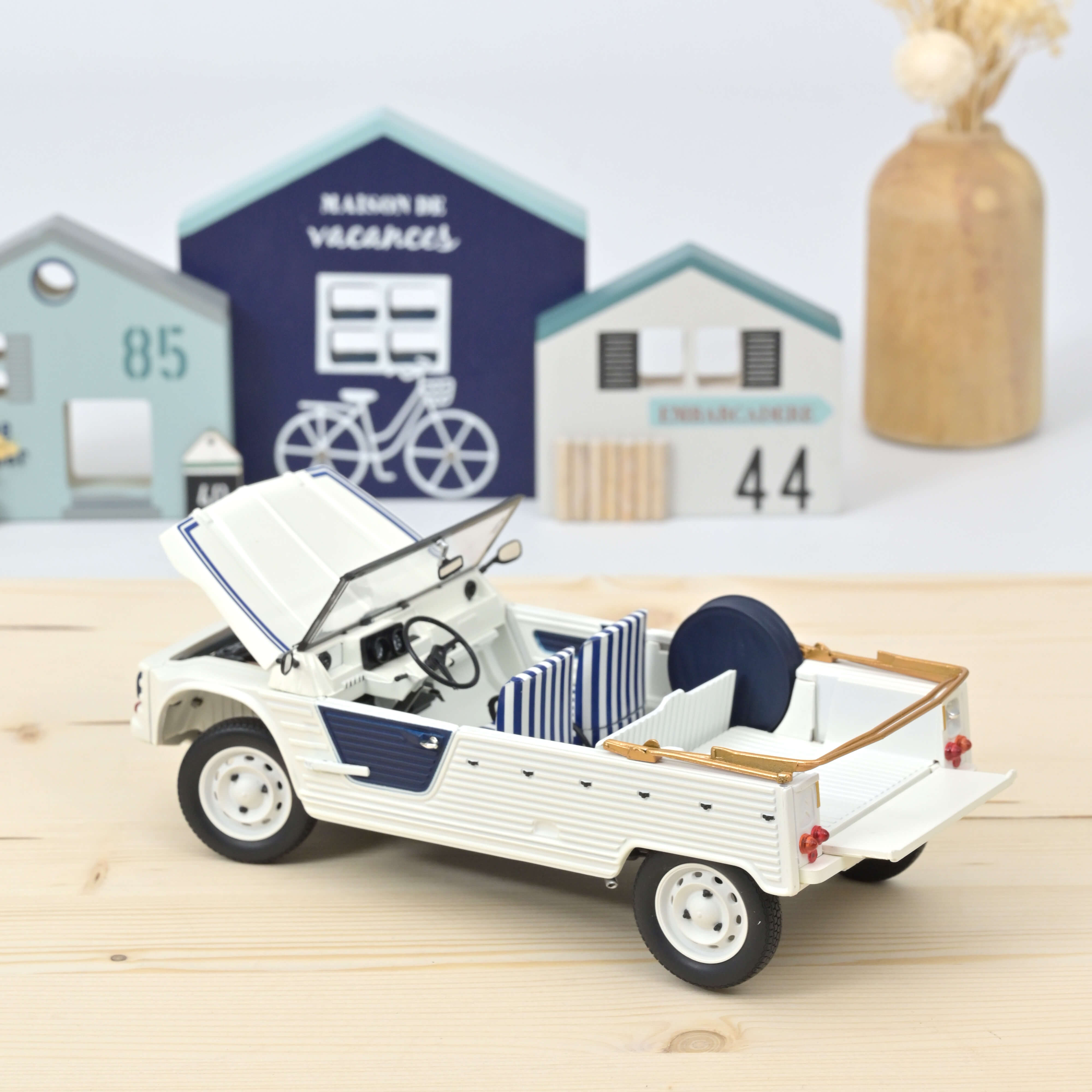 norev-citro-n-m-hari-1983-azur-modellino-auto-1-18 image 3