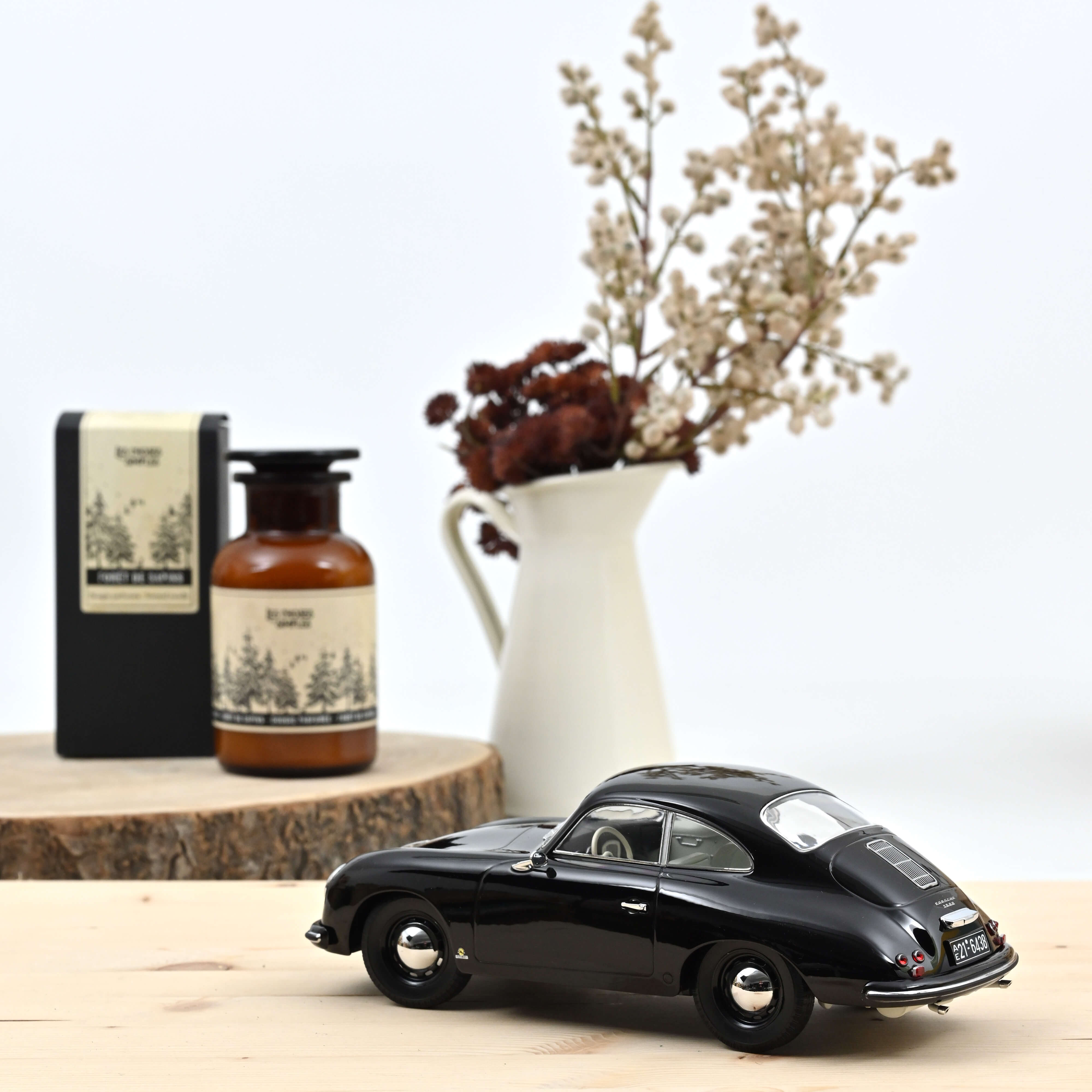 norev-porsche-356-coup-1952-noir-1-18-modellino-die-cast-da-collezione image 2