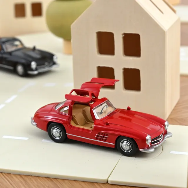 norev-mercedes-benz-300-sl-1954-fire-engine-rouge-modellino-auto-1-43 image 1
