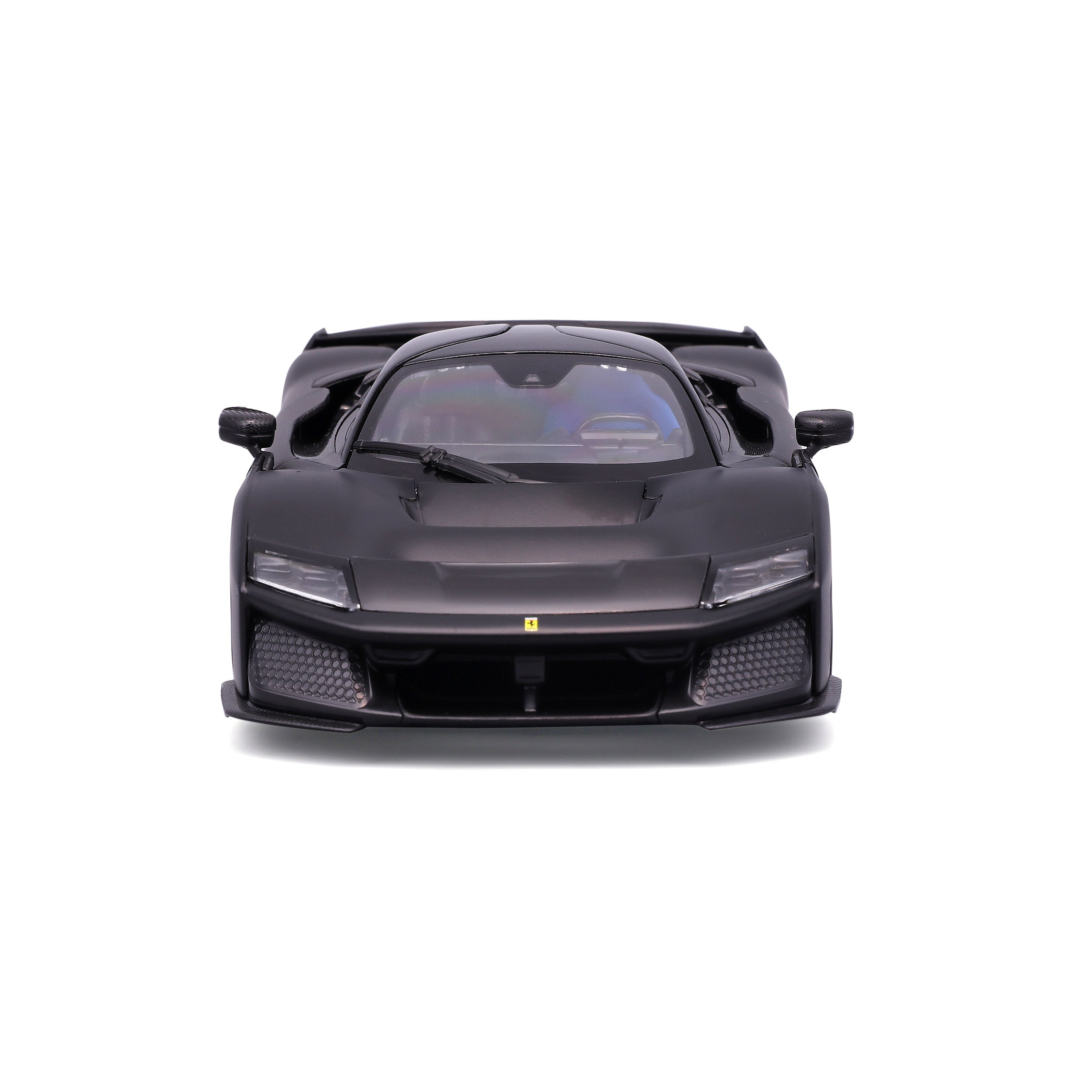 bburago-ferrari-f80-nero-opaco-1-24-con-teca-web-exclusive image 3