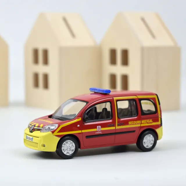 norev-renault-kangoo-2013-pompiers-secours-sant-1-43-modellino-die-cast image 1