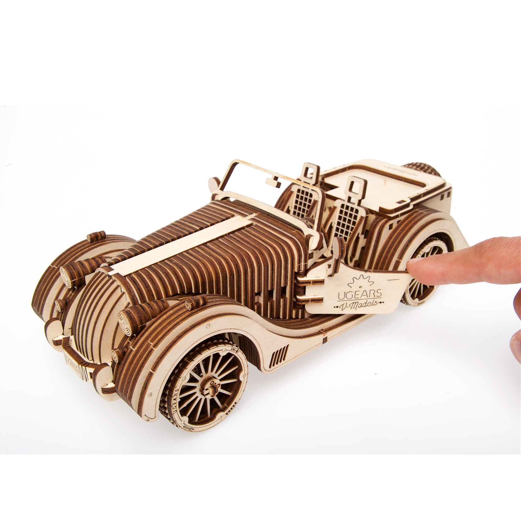 ugears-roadster-vm-01-modello-meccanico-in-legno-auto-sportiva-retr-da-assemblar image 4