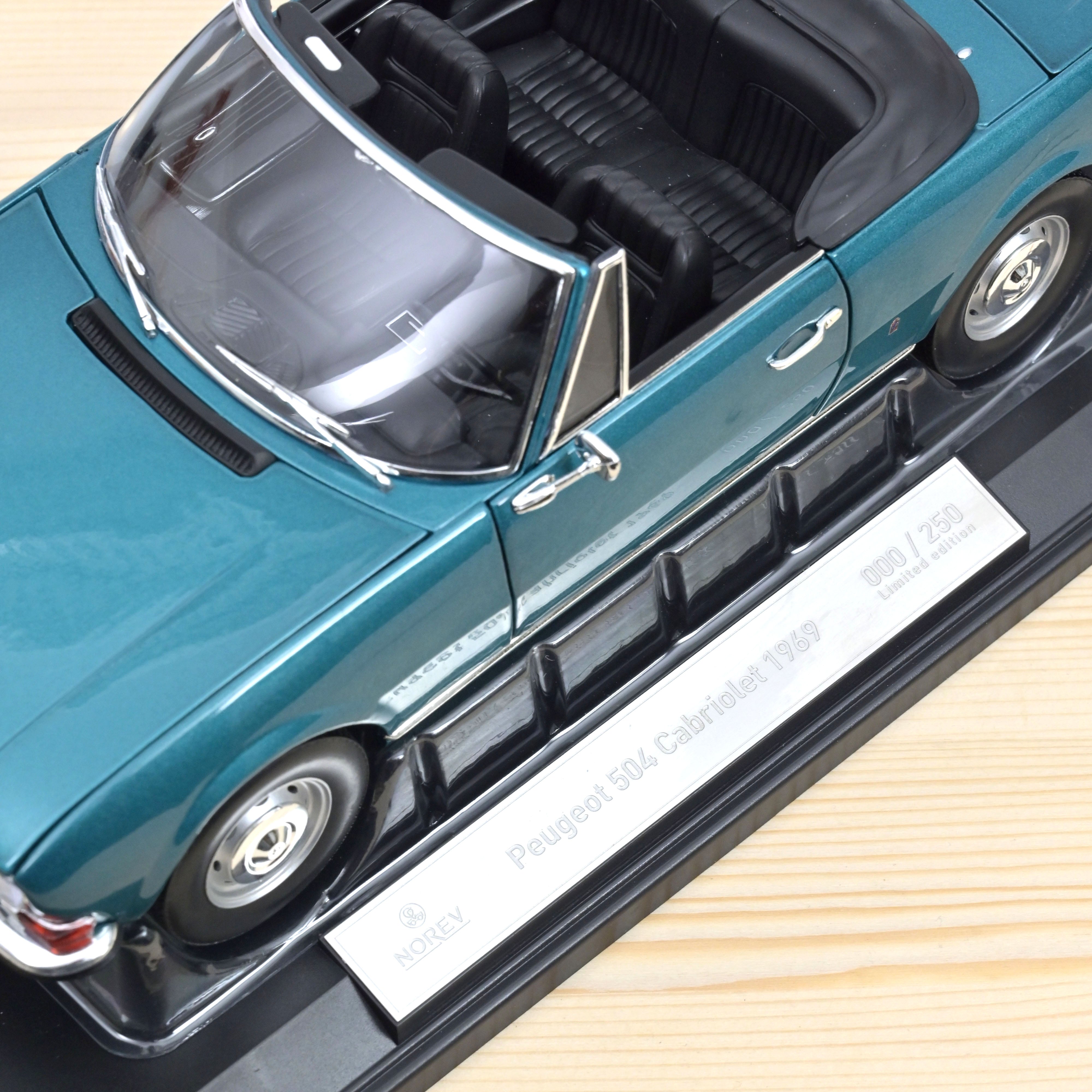 norev-peugeot-504-cabriolet-1969-modellino-1-18-blu-metallizzato-250-pz image 5