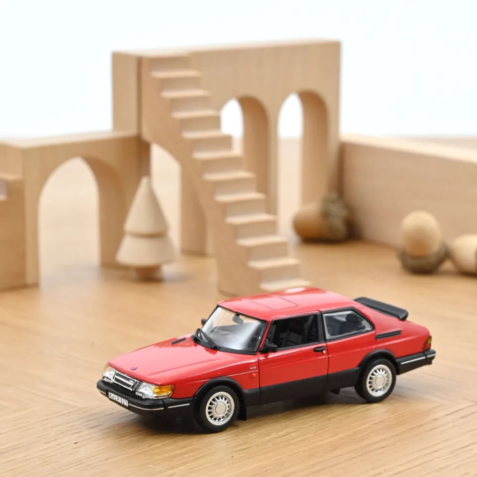 norev-saab-900-turbo-1992-red-modellino-auto-1-43 image 1