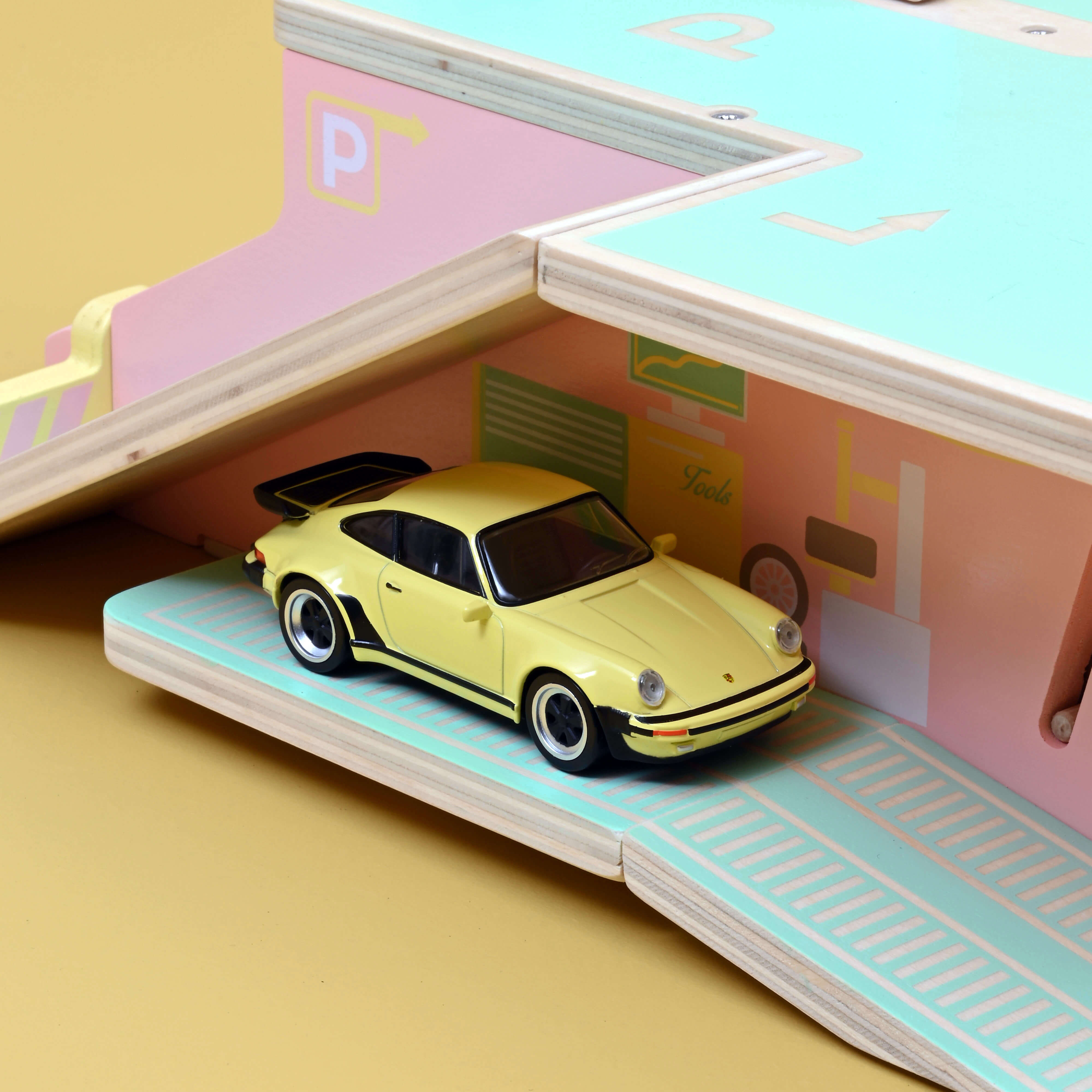 norev-stazione-di-servizio-palm-springs-in-legno-porsche-911-turbo-gialla-jet-ca image 4