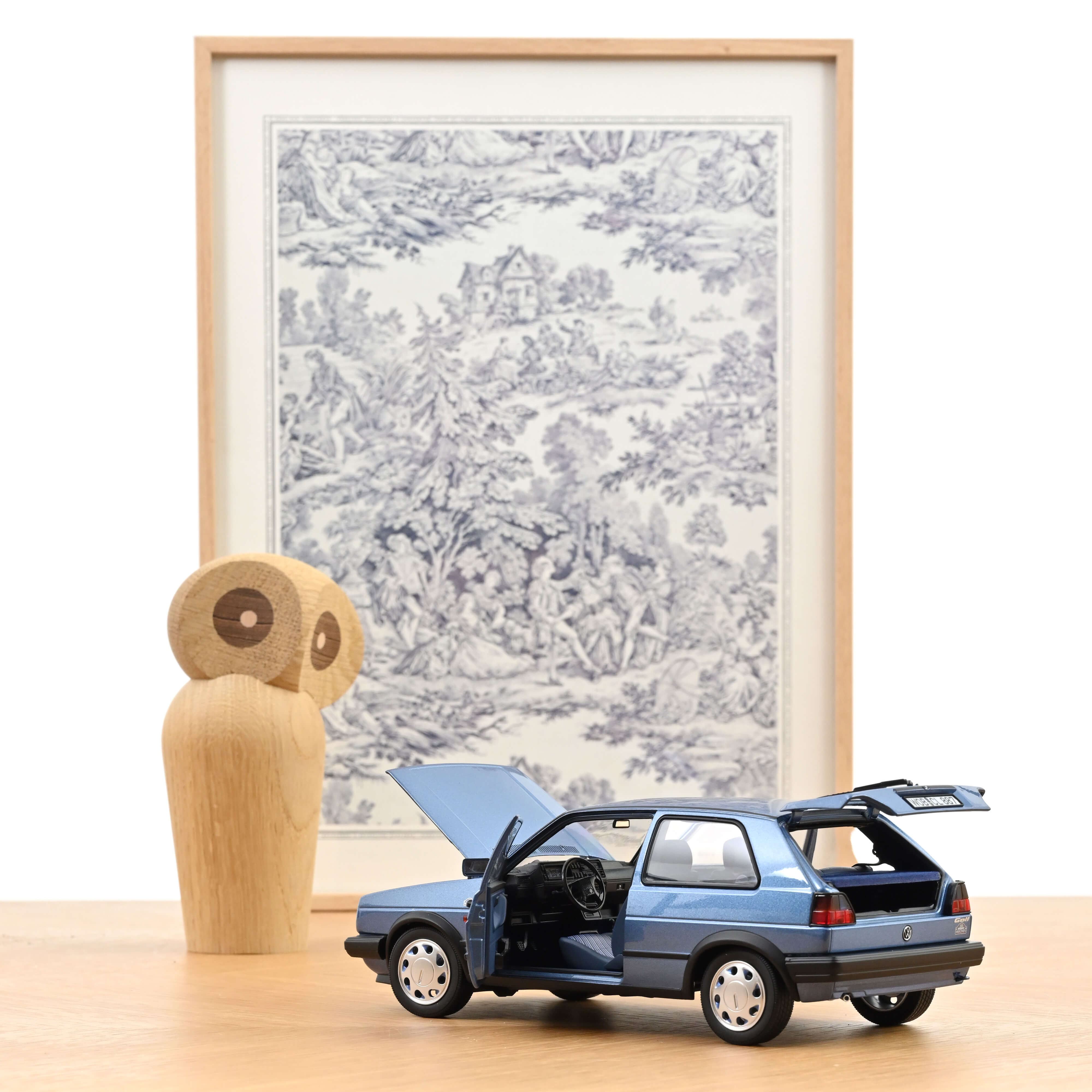 norev-vw-golf-10-million-1988-modellino-auto-1-18-blu-etoile-metallizzato image 2