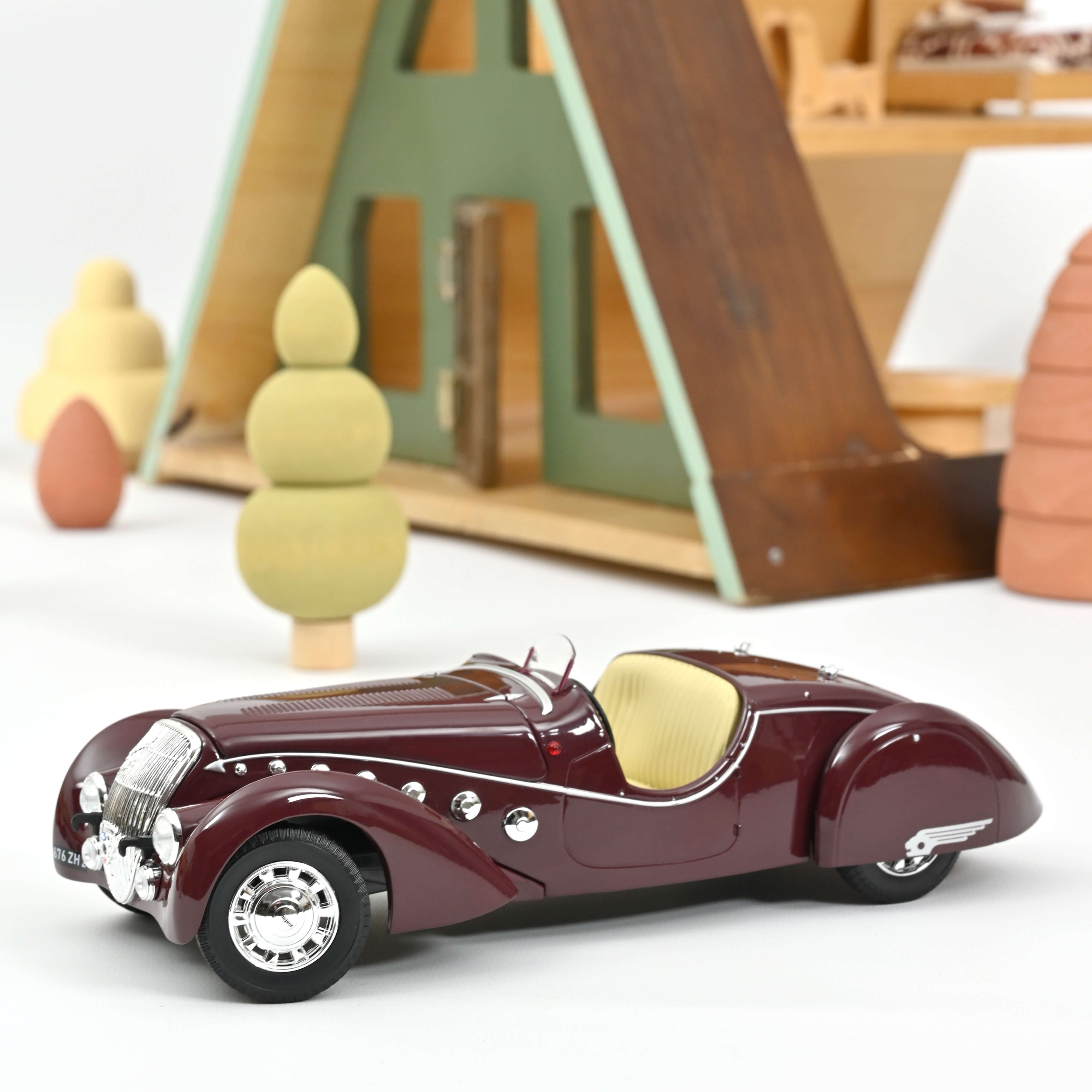 norev-peugeot-302-darl-mat-roadster-1937-modellino-1-18-bordeaux image 1