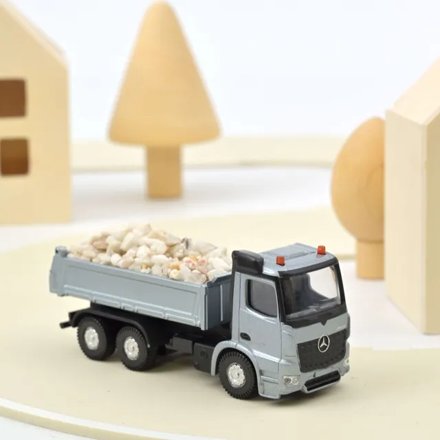 norev-mercedes-benz-arocs-grigio-1-67-modellino-camion-die-cast image 1