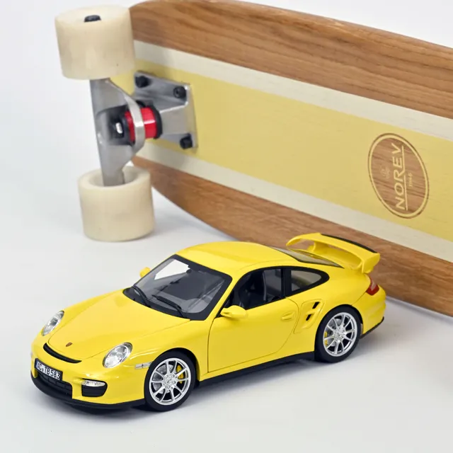 norev-porsche-911-gt2-2010-gialla-1-18-esclusiva-web-200-pz-non-numerata image 1