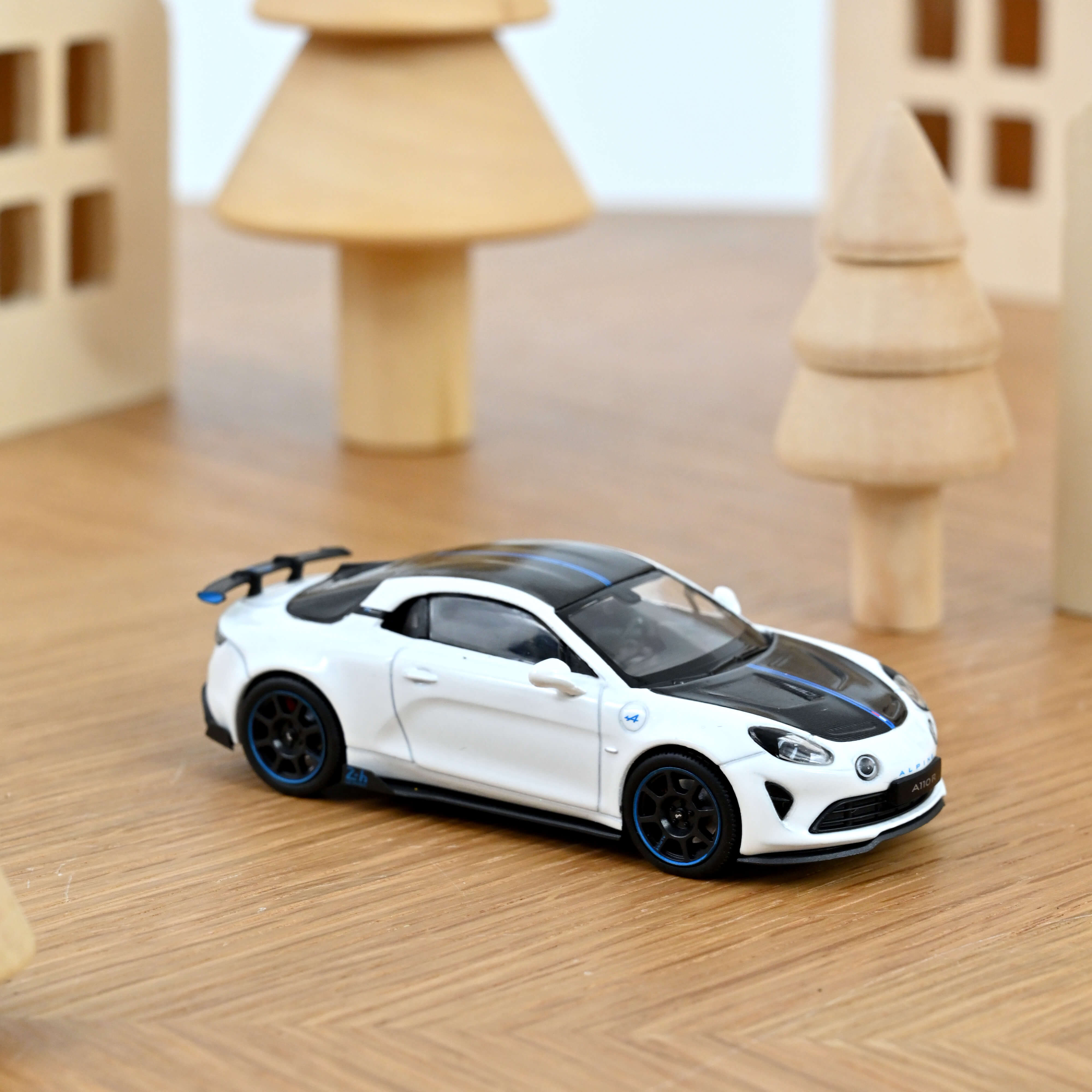 norev-alpine-a110-r-le-mans-2024-blanc-glacier-1-43-modellino image 1