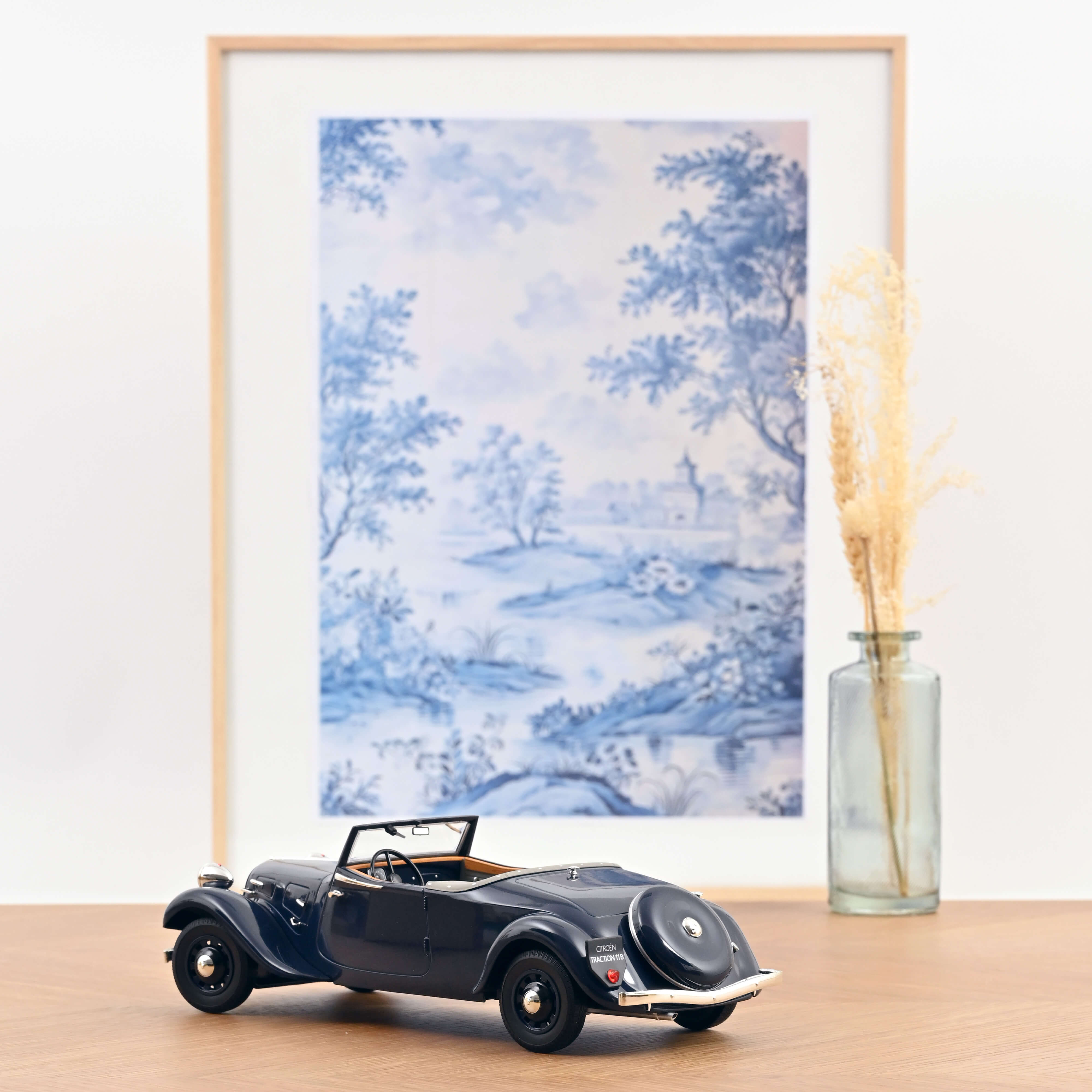 norev-citro-n-traction-cabriolet-1938-modellino-auto-1-18-blu-scuro image 2