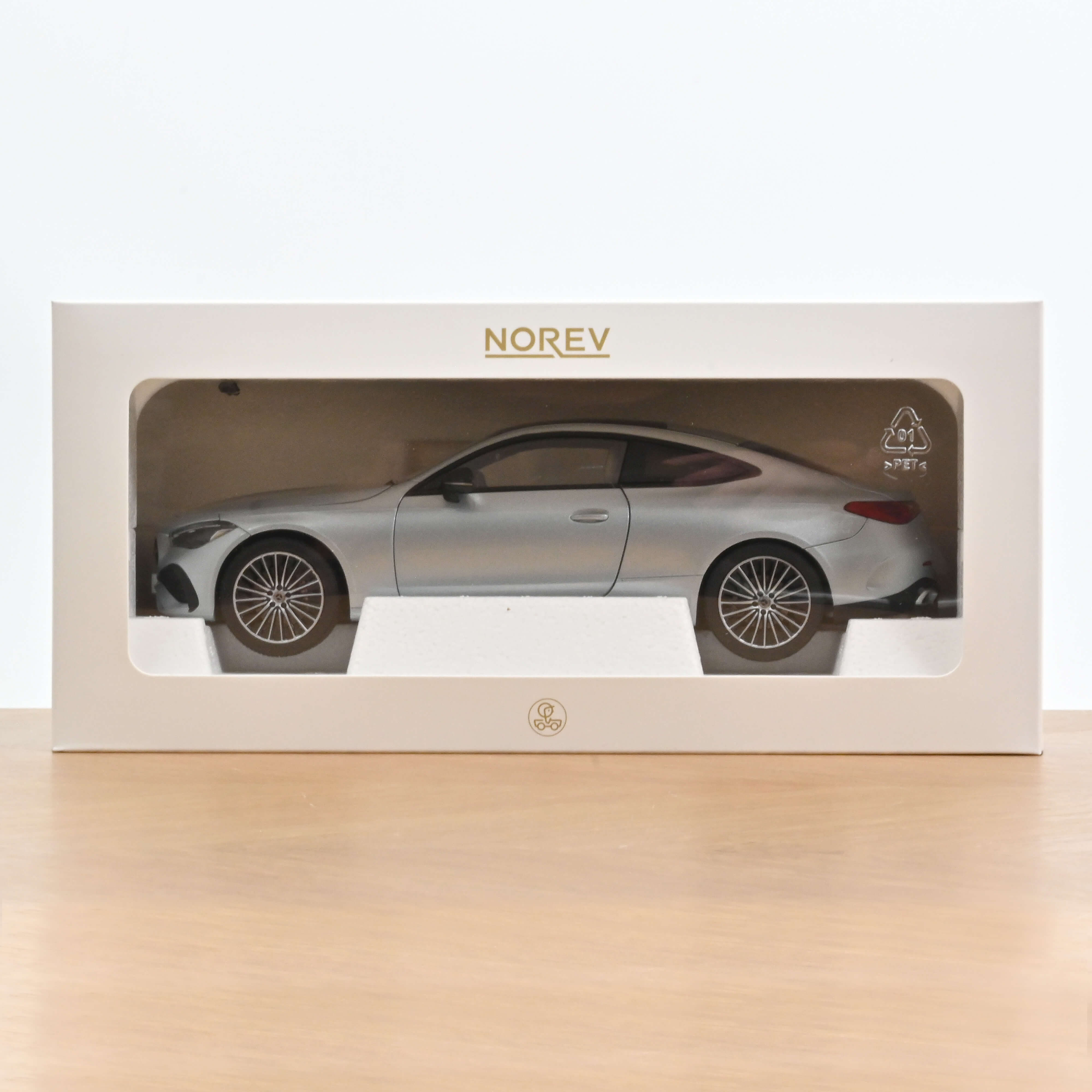 norev-mercedes-benz-cle-coup-2024-argento-high-tech-1-18 image 6