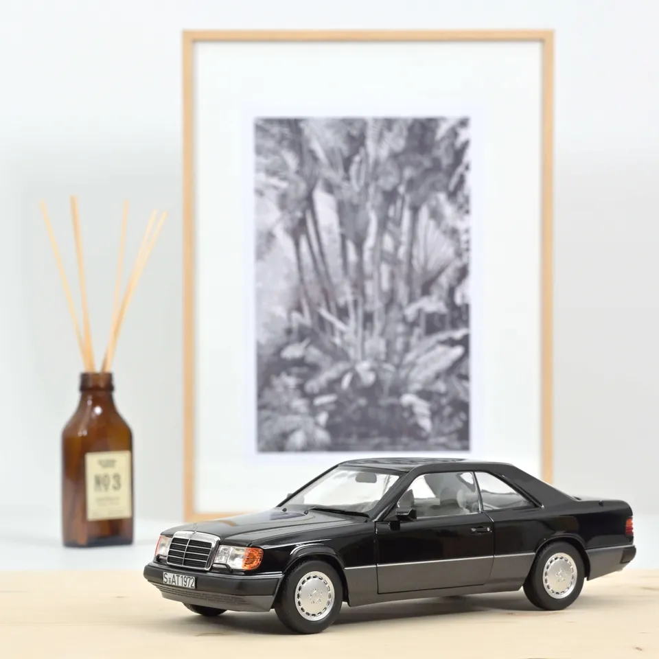 norev-mercedes-benz-300-ce-24-coup-1990-modellino-auto-1-18-nero-metallizzato image 1
