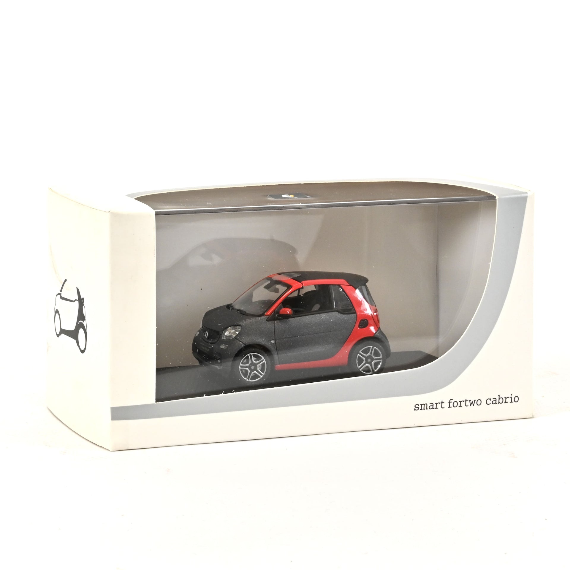 norev-smart-fortwo-cabriolet-2016-modellino-auto-1-43-grigio-titania-opaco image 1