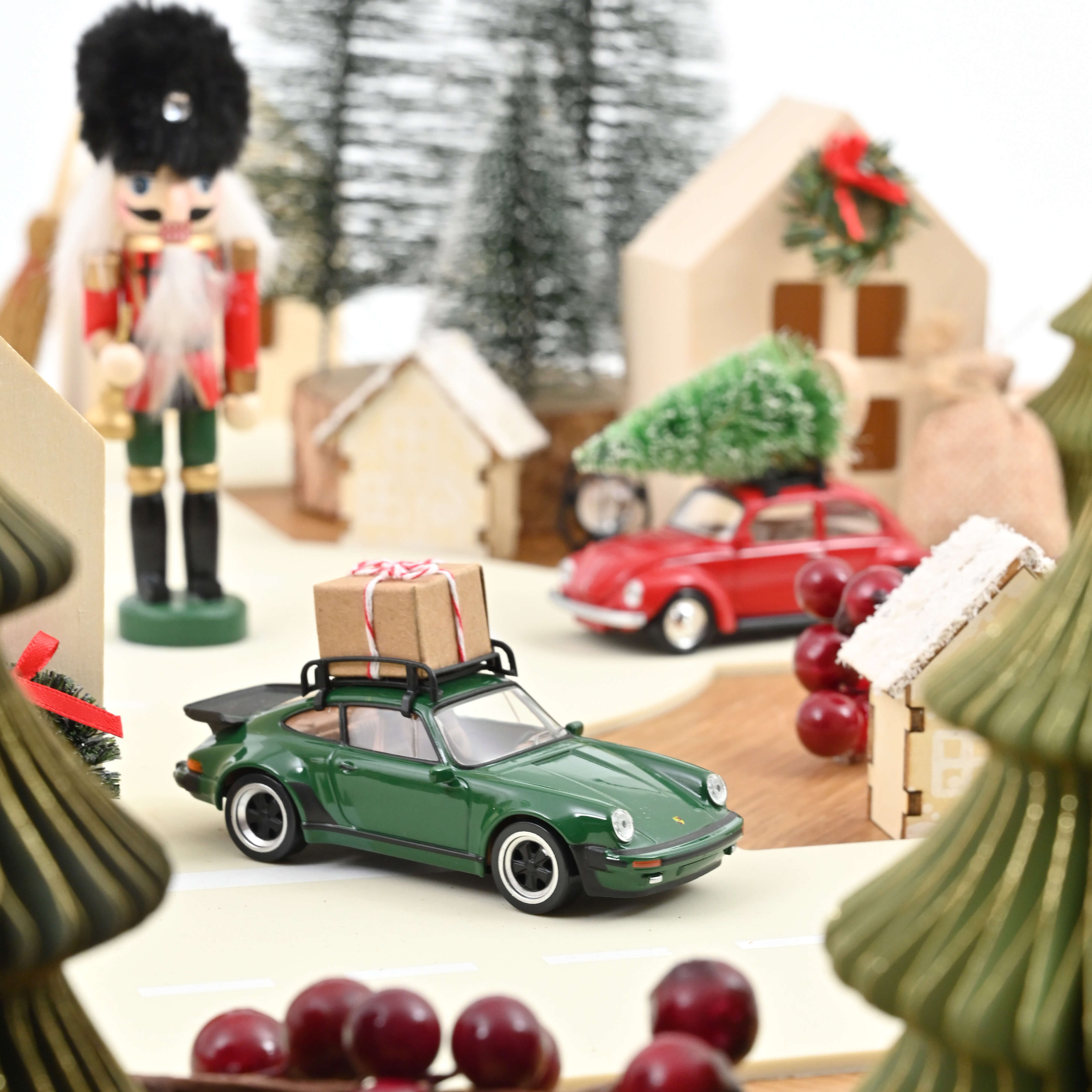 norev-porsche-911-turbo-1978-verde-natale-jet-car-1-43-con-regalo image 1