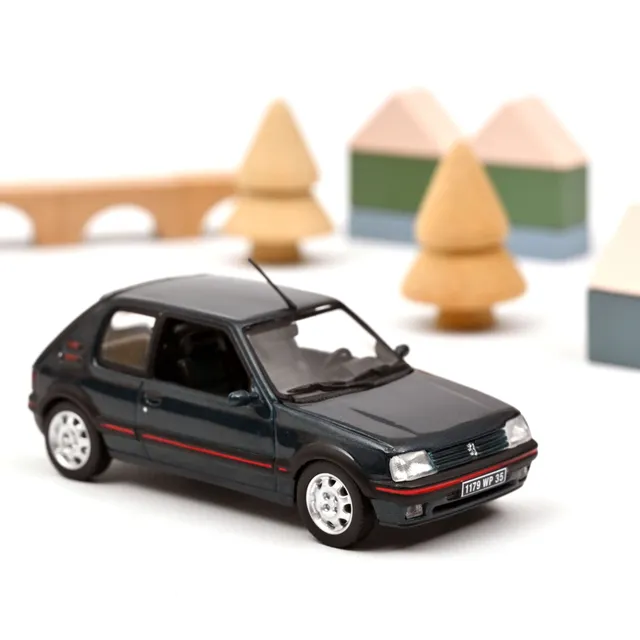 norev-peugeot-205-gti-1-9-1992-modellino-auto-1-43-verde-sorrento image 1