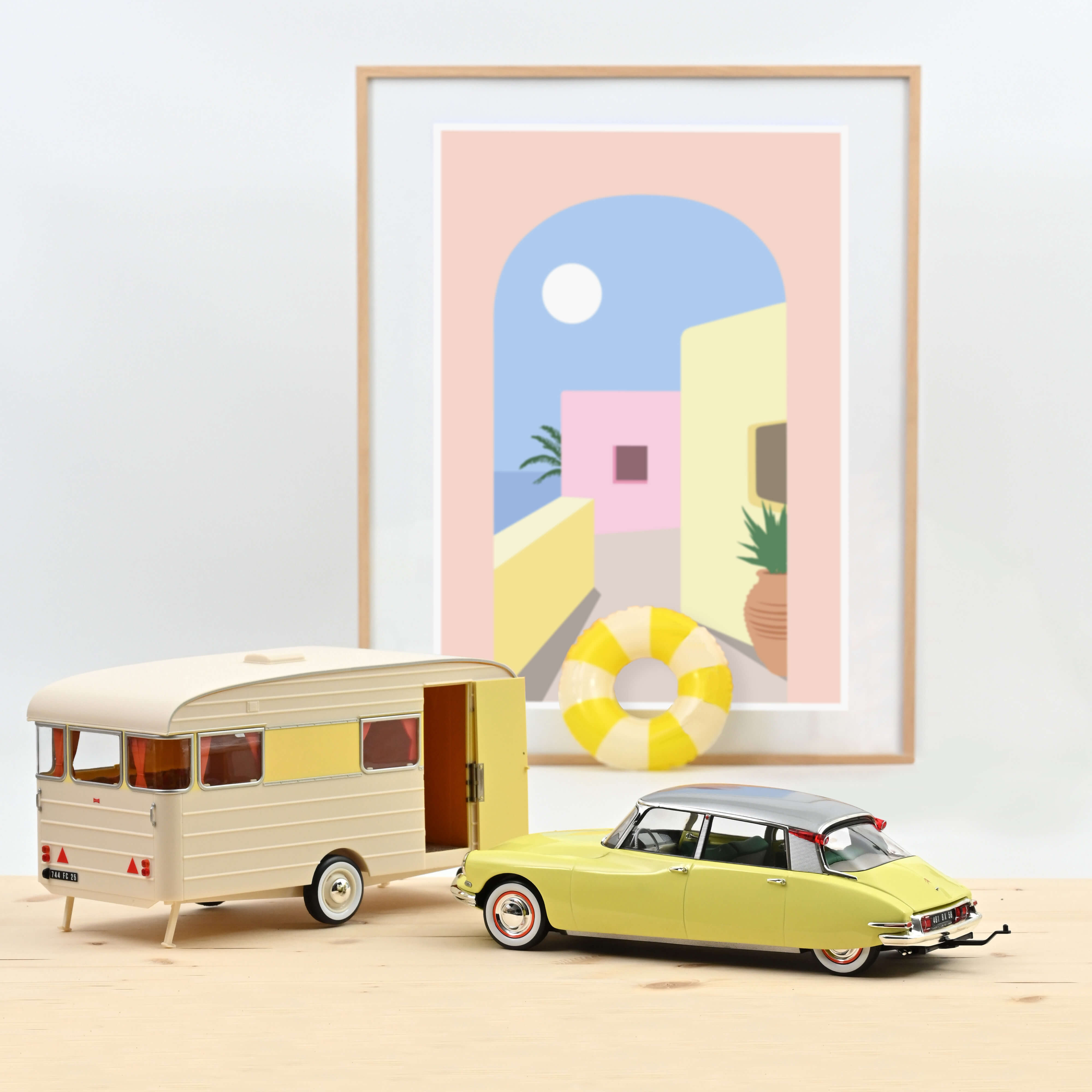 norev-citro-n-ds-19-1960-giallo-jonquille-caravan-digue-panoramic-1-18 image 2