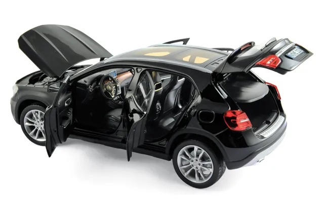norev-mercedes-benz-gla-2014-1-18-modellino-suv-die-cast-nero image 1