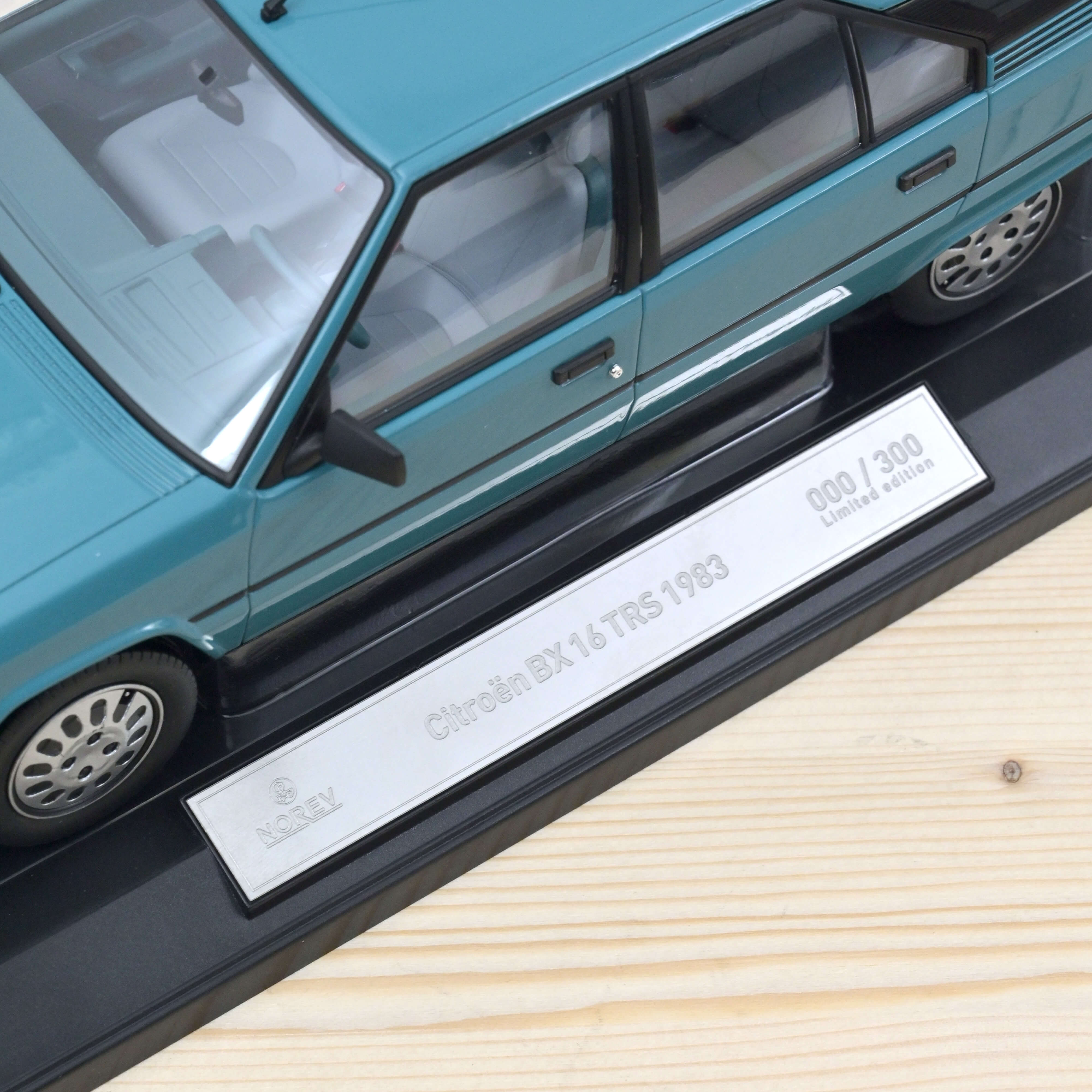 norev-citro-n-bx-16-trs-1983-bleu-lagune-1-18-modellino-auto-300-pz image 6