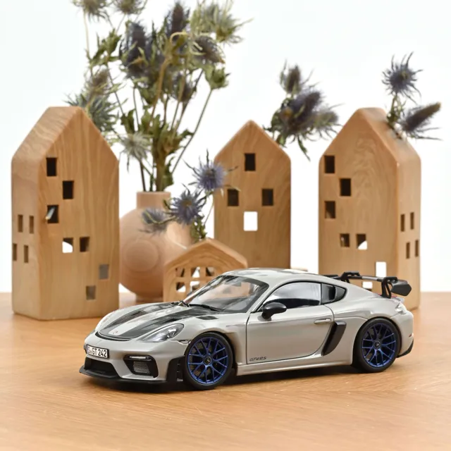 norev-porsche-cayman-gt4-rs-pack-weissach-2023-modellino-auto-1-18-creta image 1