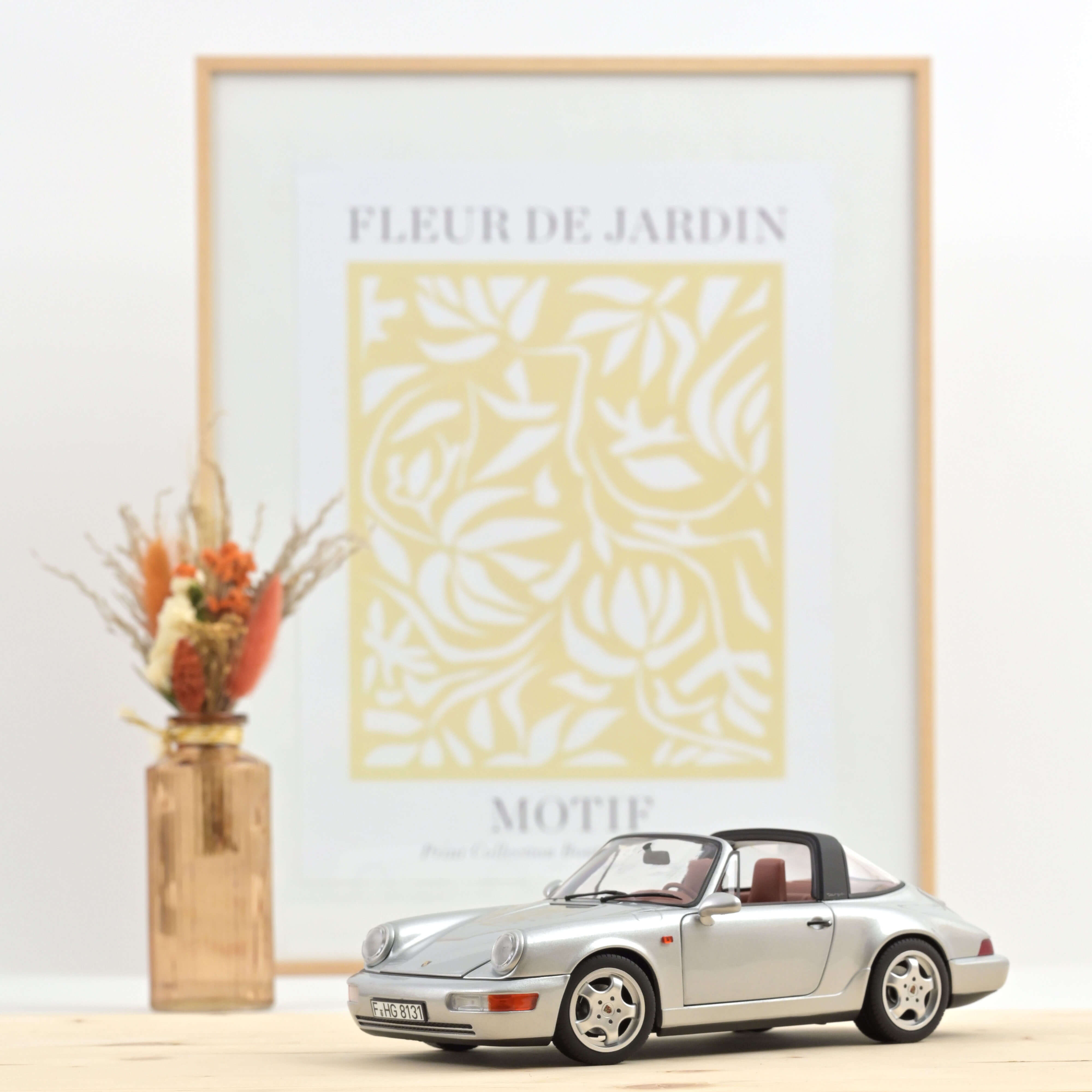 norev-porsche-911-carrera-4-targa-1991-964-modellino-auto-1-18-argento-polare image 1