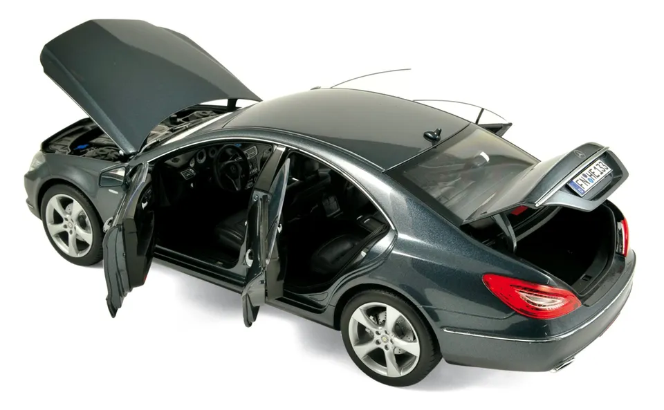 norev-mercedes-benz-cls-klasse-2010-modellino-1-18-grigio-metallizzato image 1