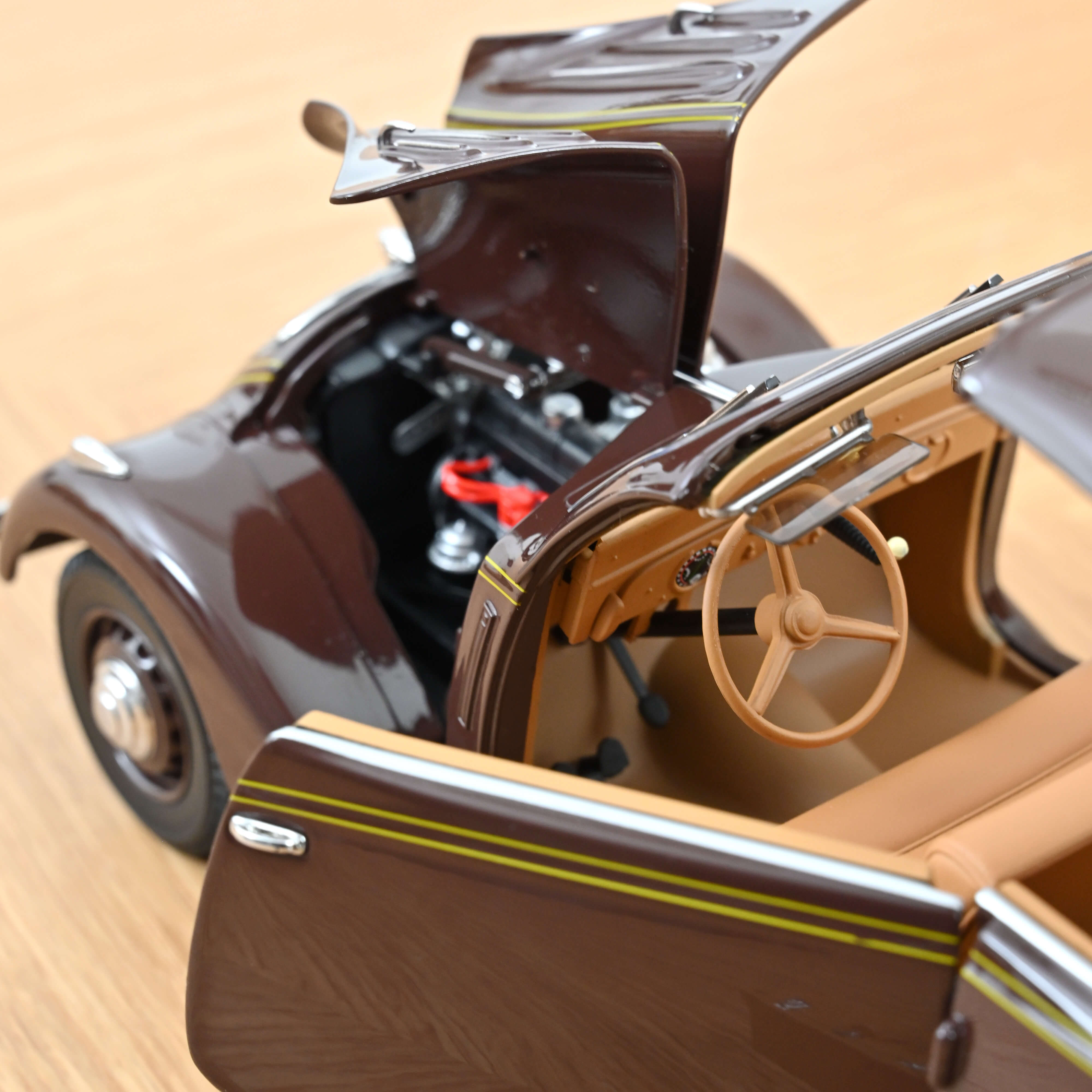 norev-peugeot-402-eclipse-1937-chocolat-cabrio-tetto-retrattile-1-18 image 8