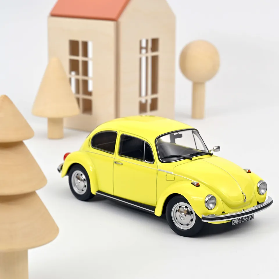 norev-vw-1303-maggiolone-1973-giallo-1-18-edizione-200-pezzi image 1