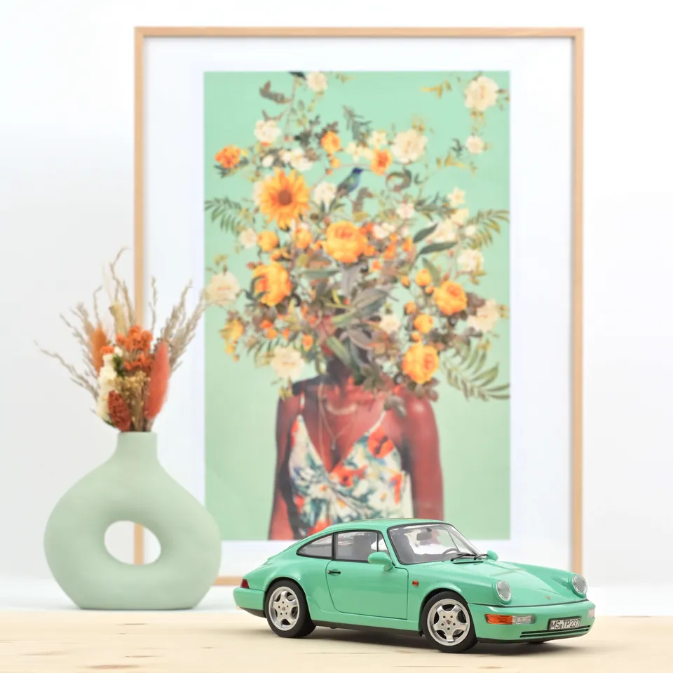 norev-porsche-911-carrera-2-964-1992-modellino-auto-1-18-verde-menta image 1