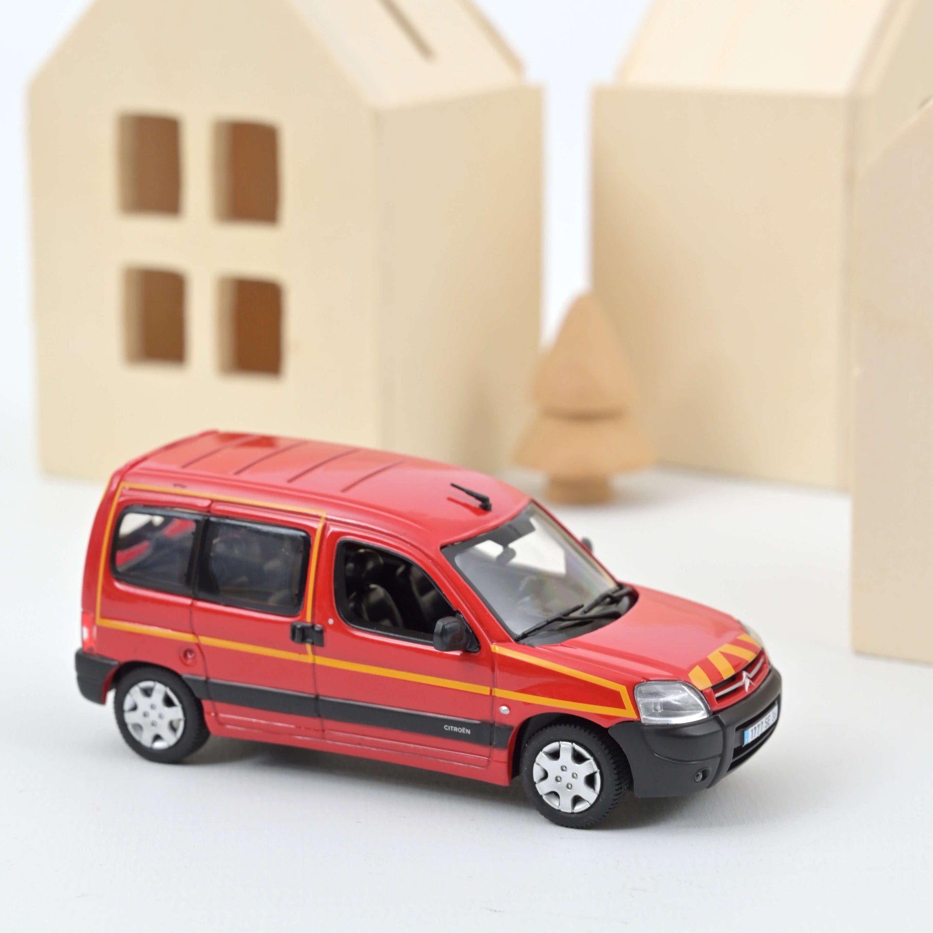 norev-citro-n-berlingo-2004-pompieri-firefighters-modellino-1-43-plastigam image 1