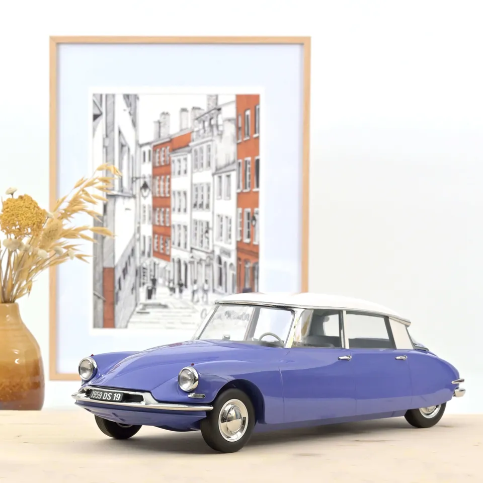 norev-citro-n-ds-19-1959-modellino-1-12-blu-delphinium-e-bianco image 1