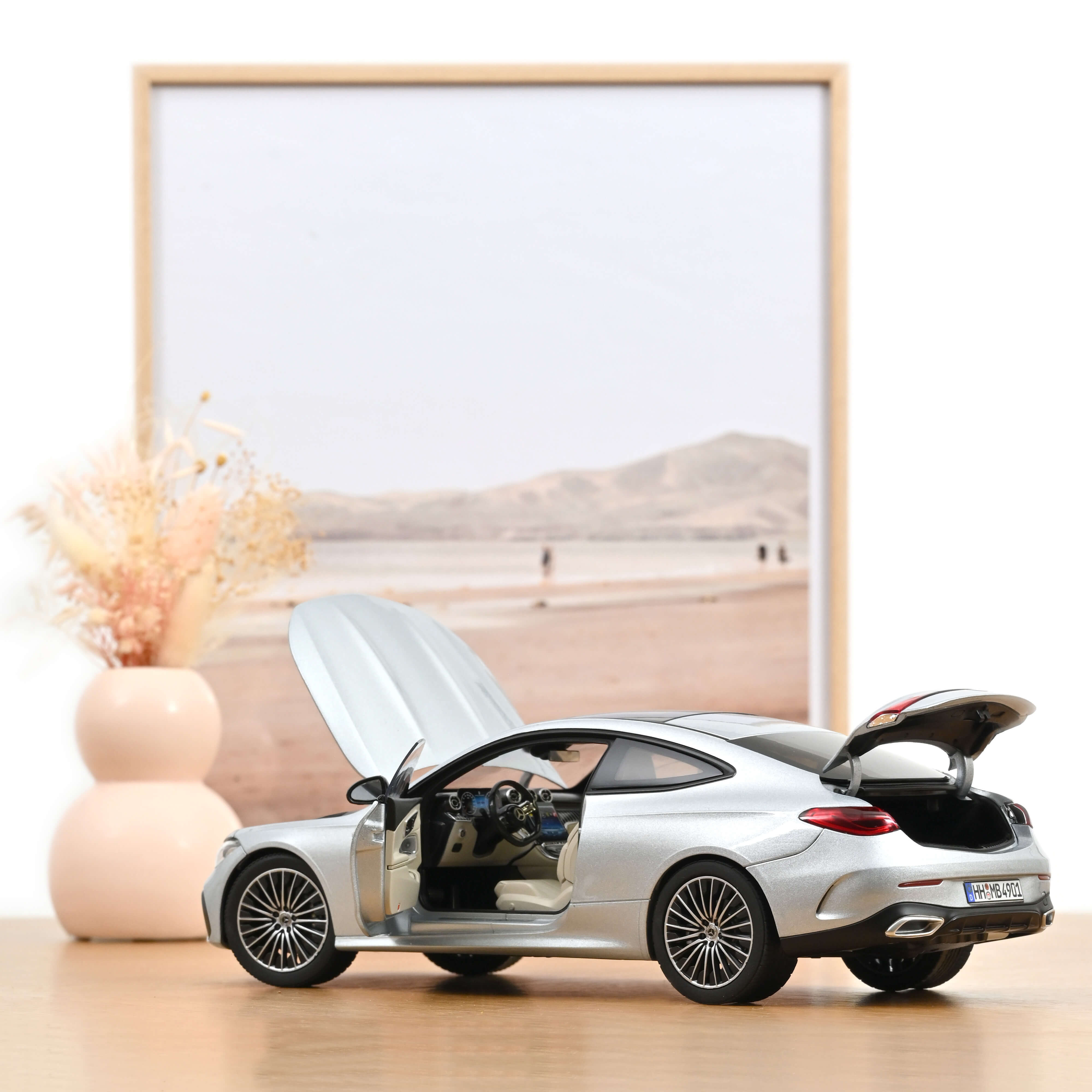 norev-mercedes-benz-cle-coup-2024-argento-high-tech-1-18 image 2