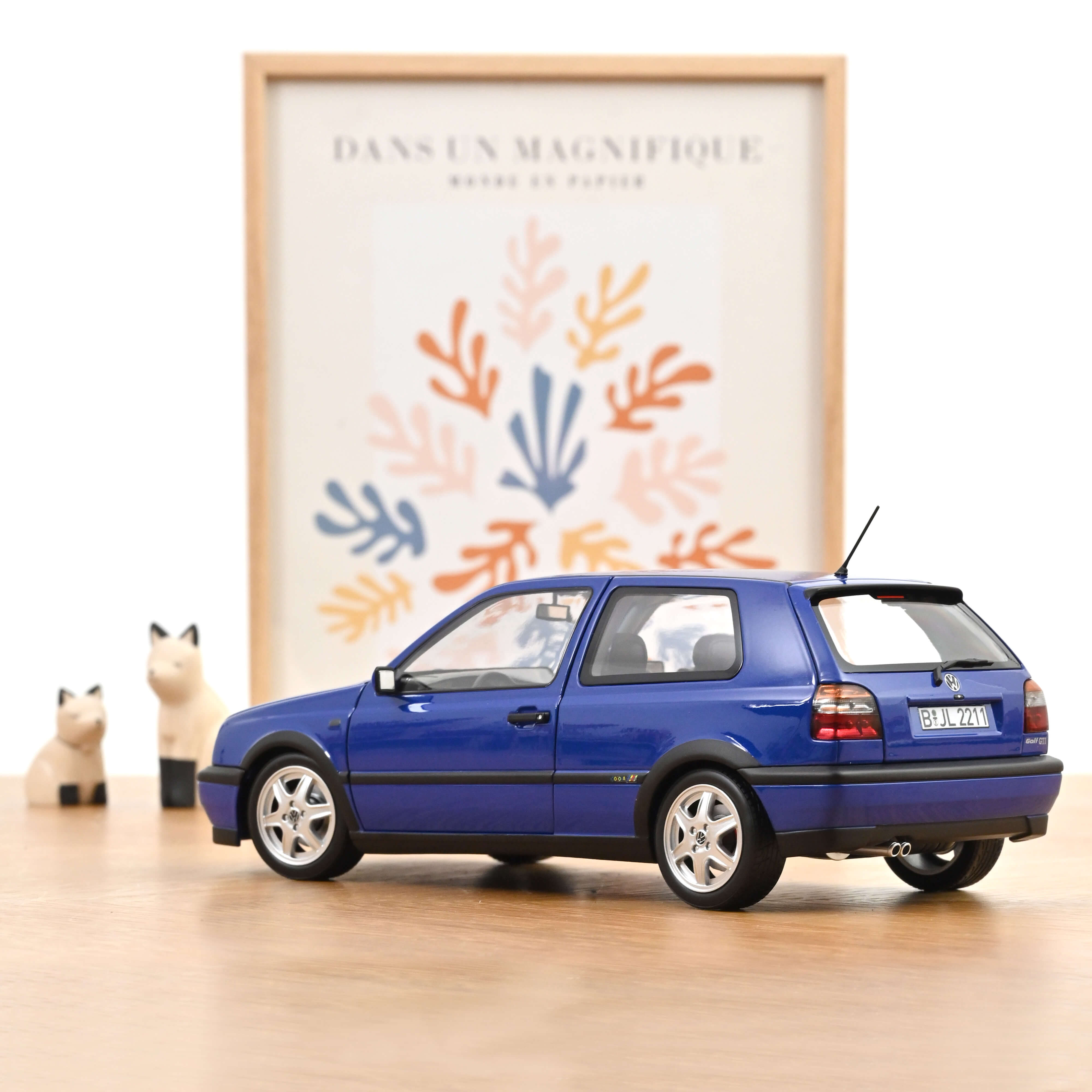 norev-vw-golf-gti-color-concept-1994-modellino-auto-1-18-blu-jazz image 3