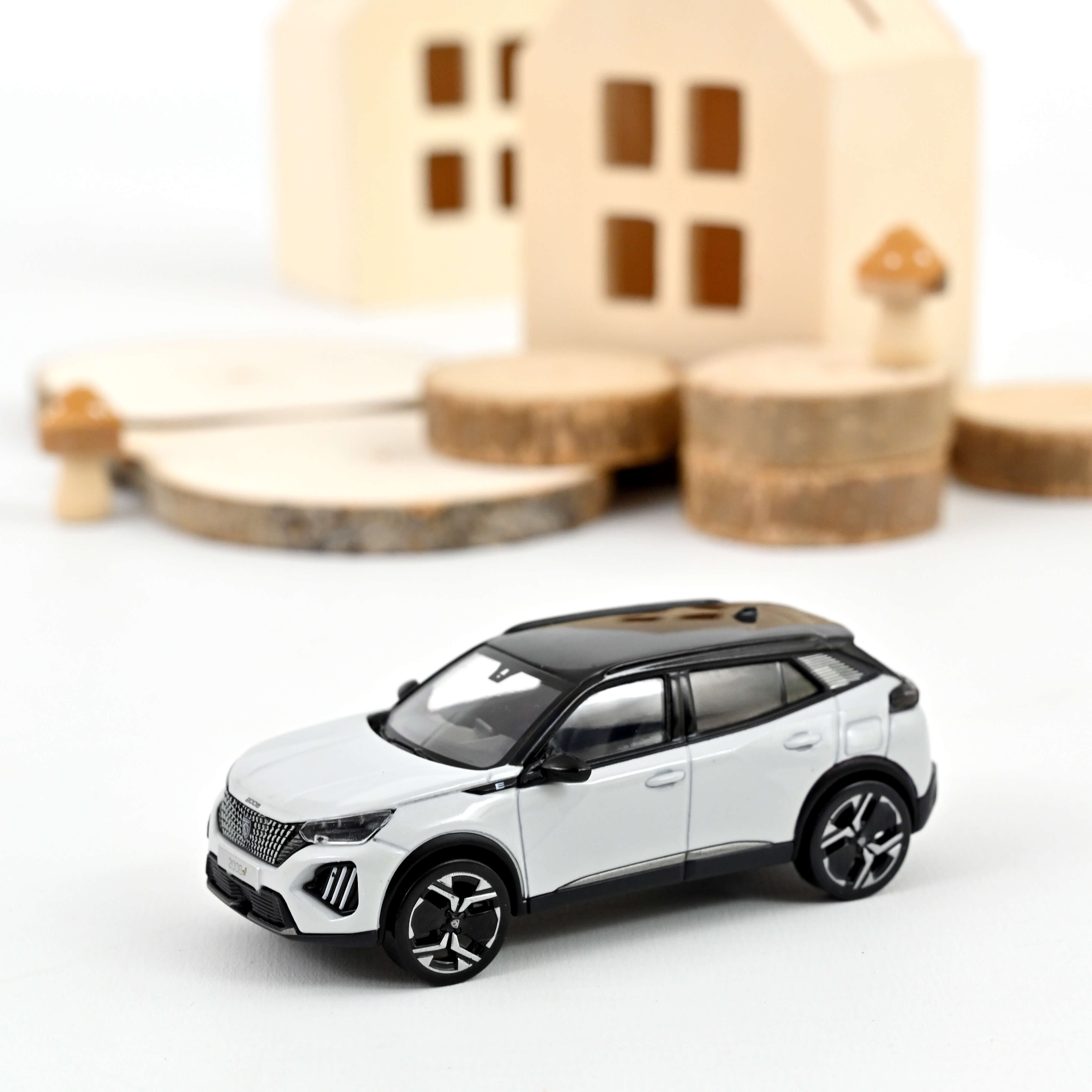 norev-peugeot-2008-gt-2024-blanc-okenite-1-43-suv-in-miniatura image 1