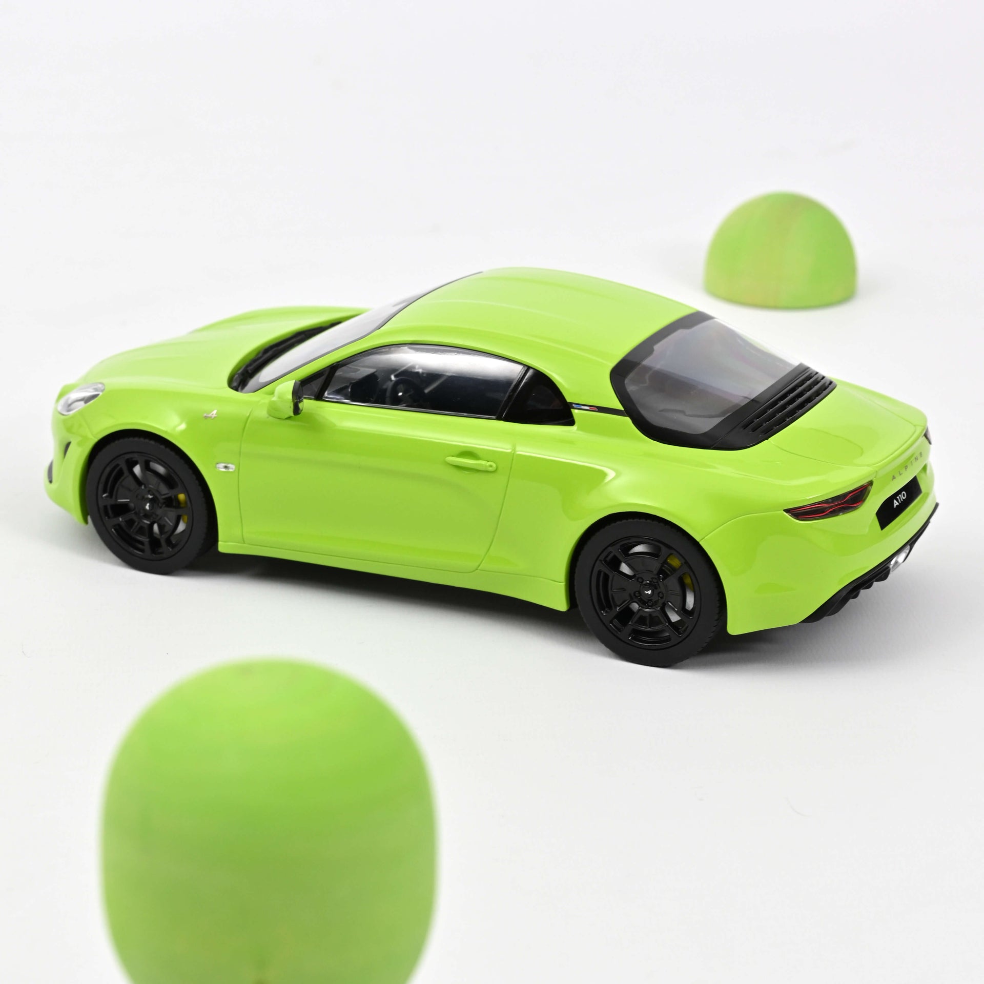 norev-alpine-a110-l-gende-2020-tilleul-green-1-18-edizione-110-pezzi image 1