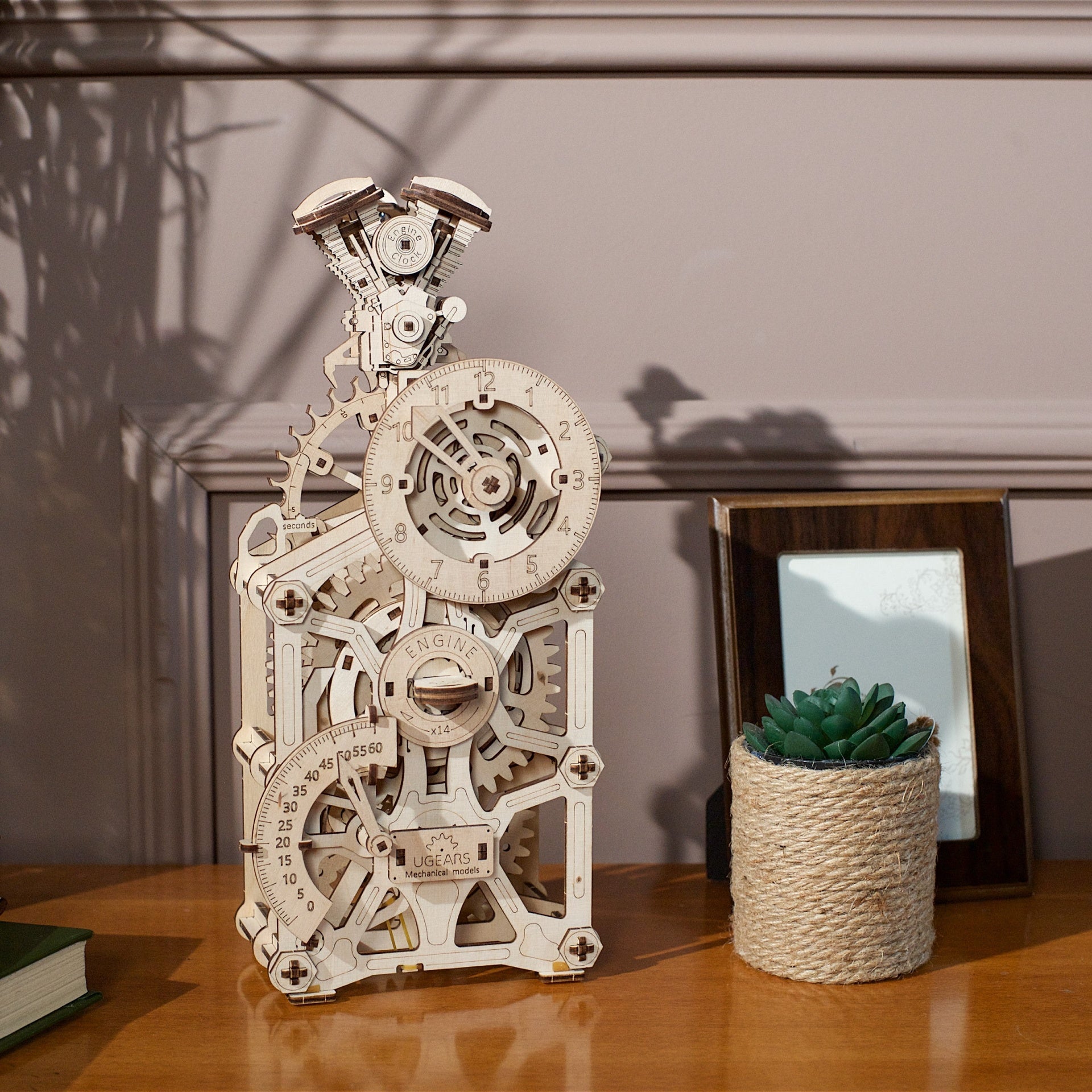 ugears-engine-clock-orologio-meccanico-da-tavolo-a-motore-da-costruire image 8