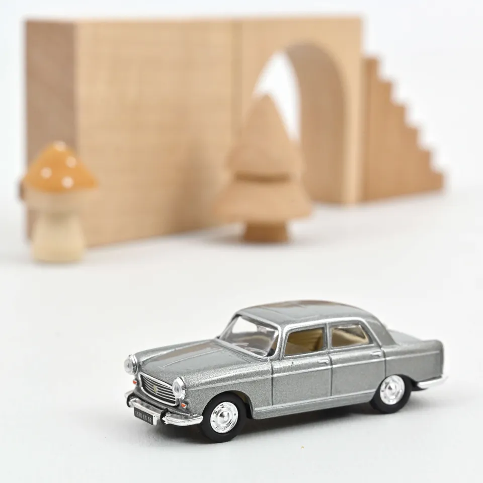 norev-peugeot-404-1968-grigio-metallizzato-modellino-auto-1-87 image 1