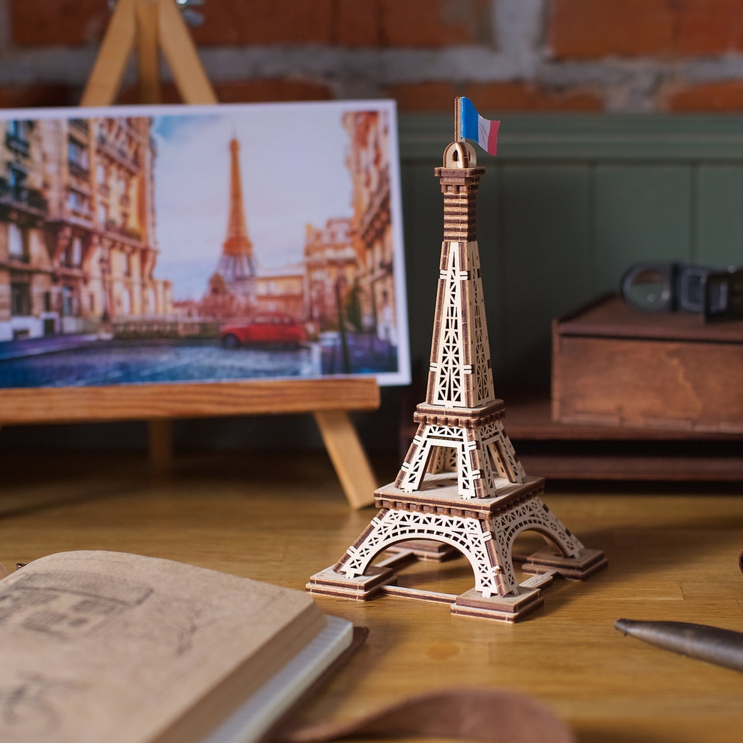 ugears-paris-tower-torre-eiffel-modellino-in-legno image 8