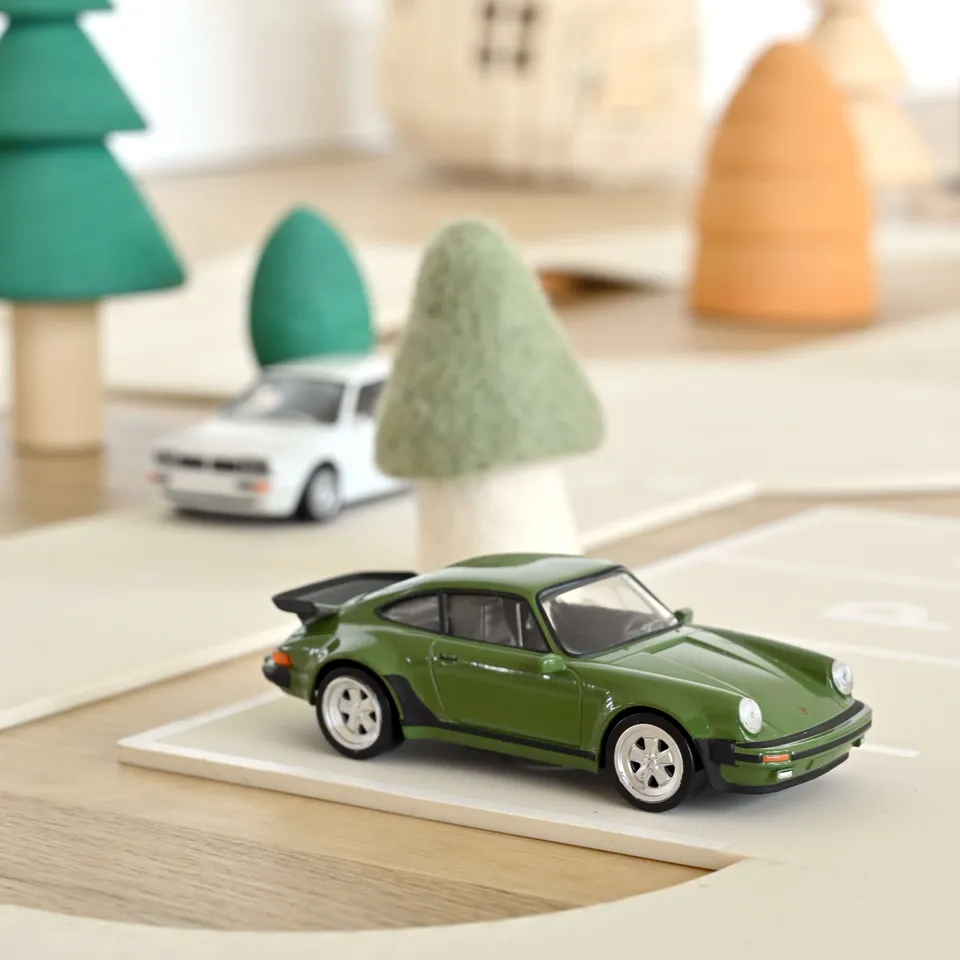 norev-porsche-911-turbo-1978-verde-oliva-jet-car-1-43 image 1